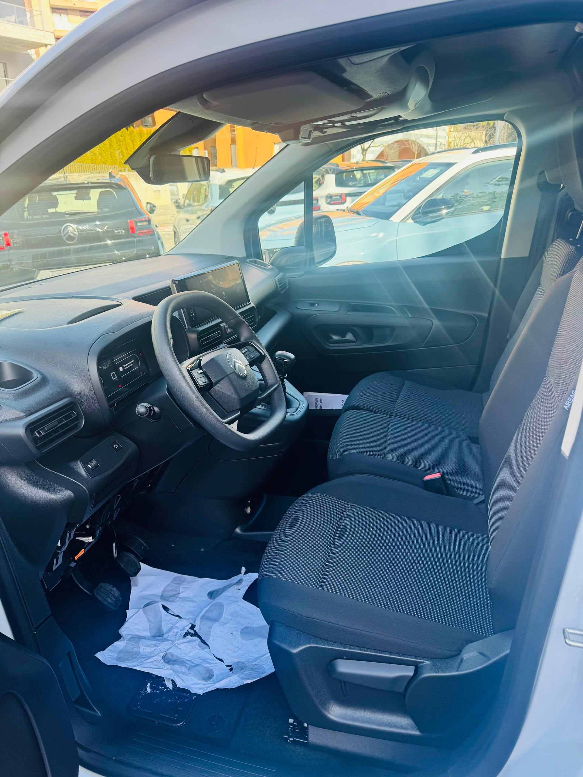 CITROEN NEW Berlingo M 1.5 BlueHDi 100 First S/S-image-8