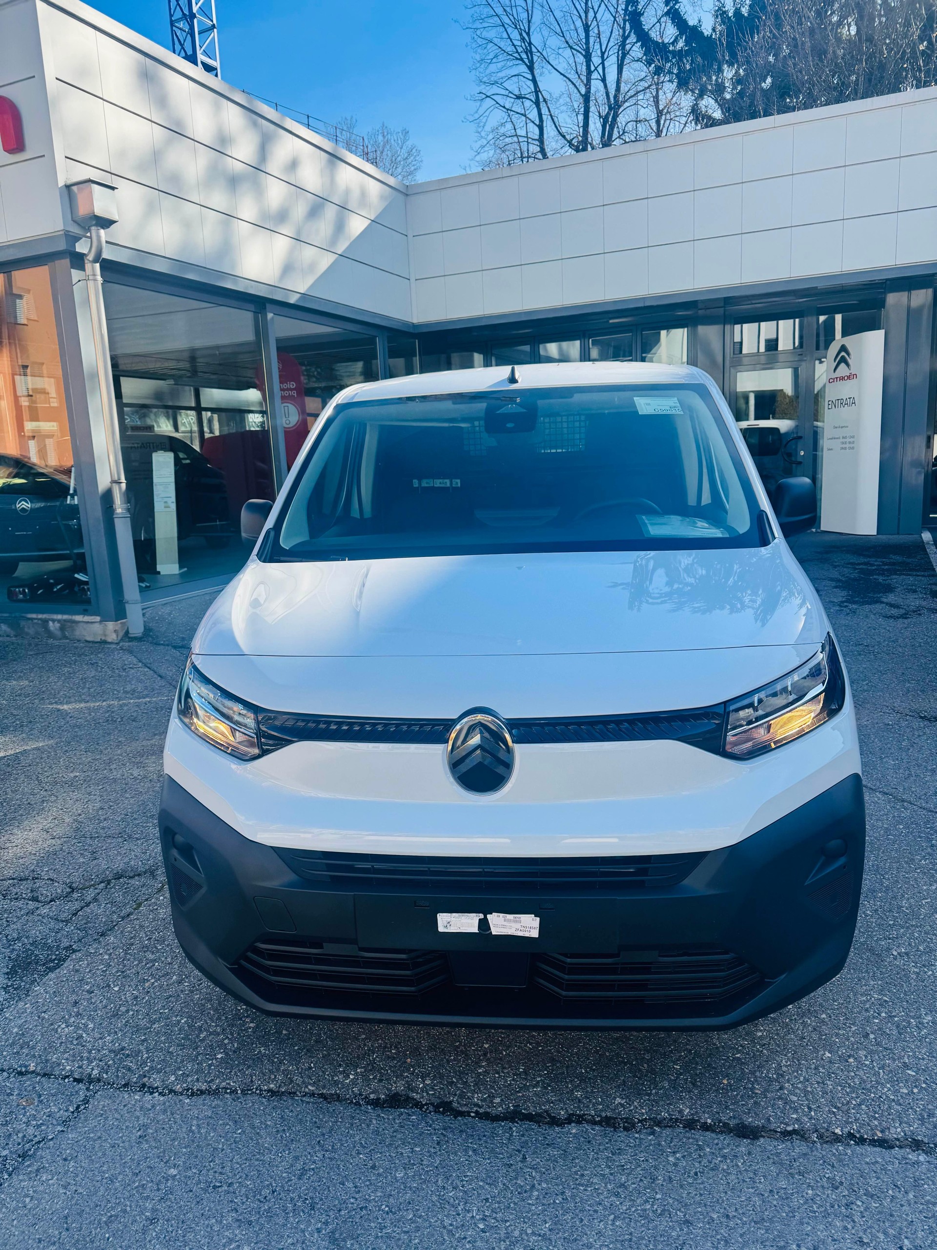 CITROEN NEW Berlingo M 1.5 BlueHDi 100 First S/S-image-0