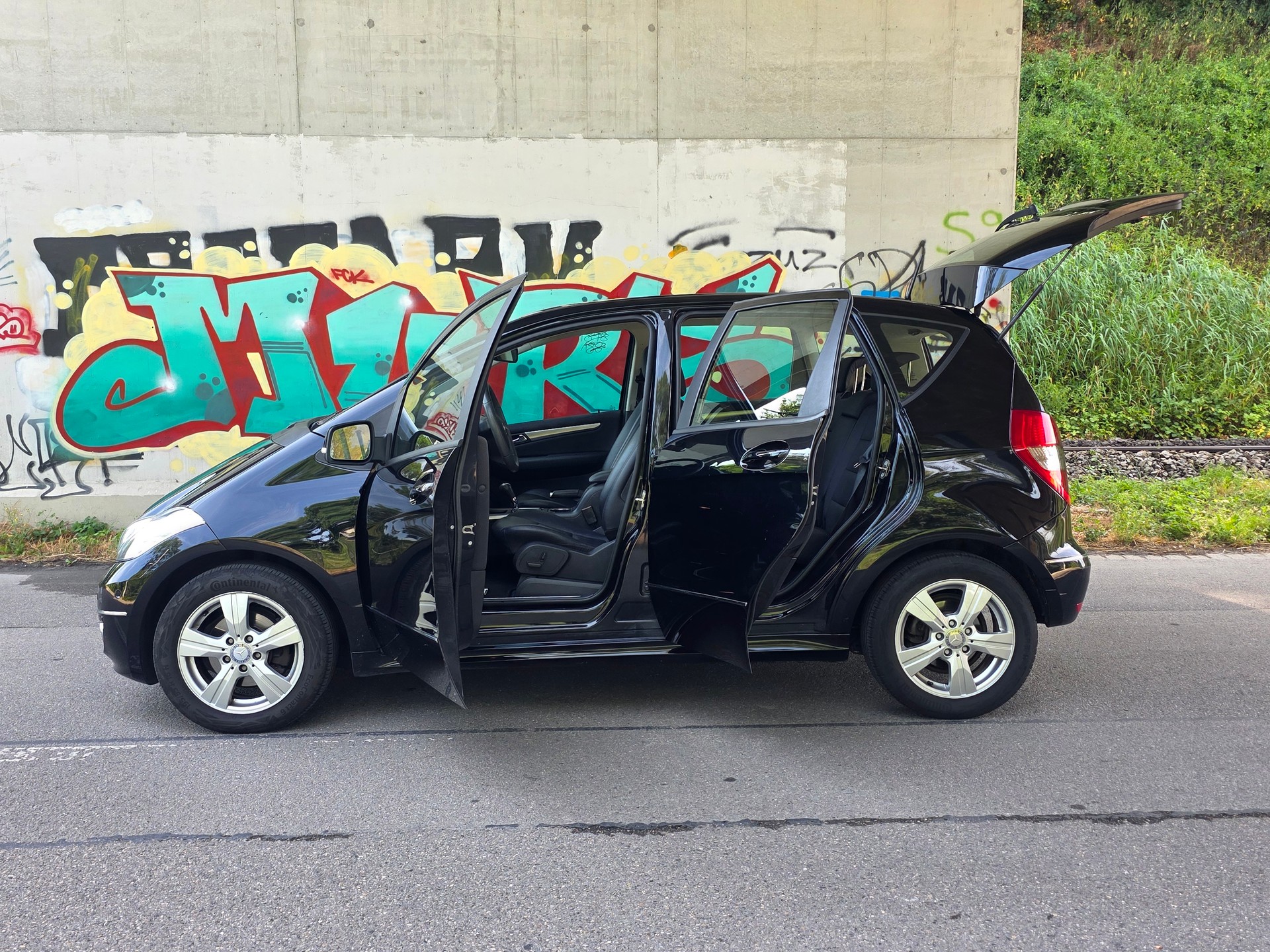 MERCEDES-BENZ A 180 Avantgarde Selection Autotronic / Neu ab Mfk-image-3