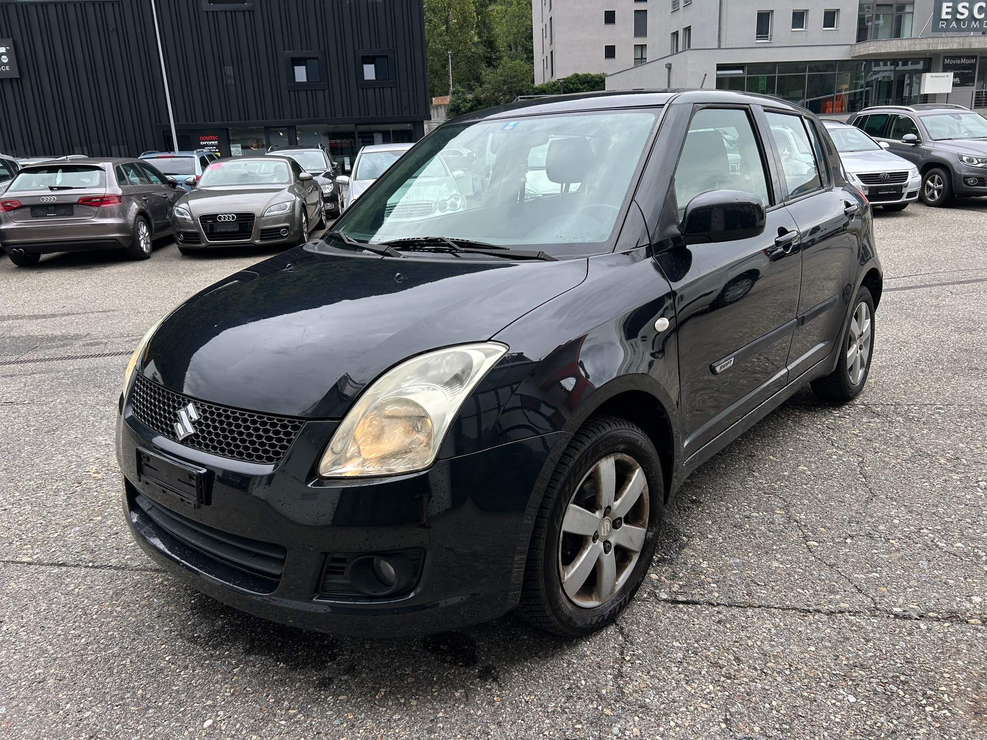 SUZUKI Swift 1.3i 16V GL Top 4x4-image-1