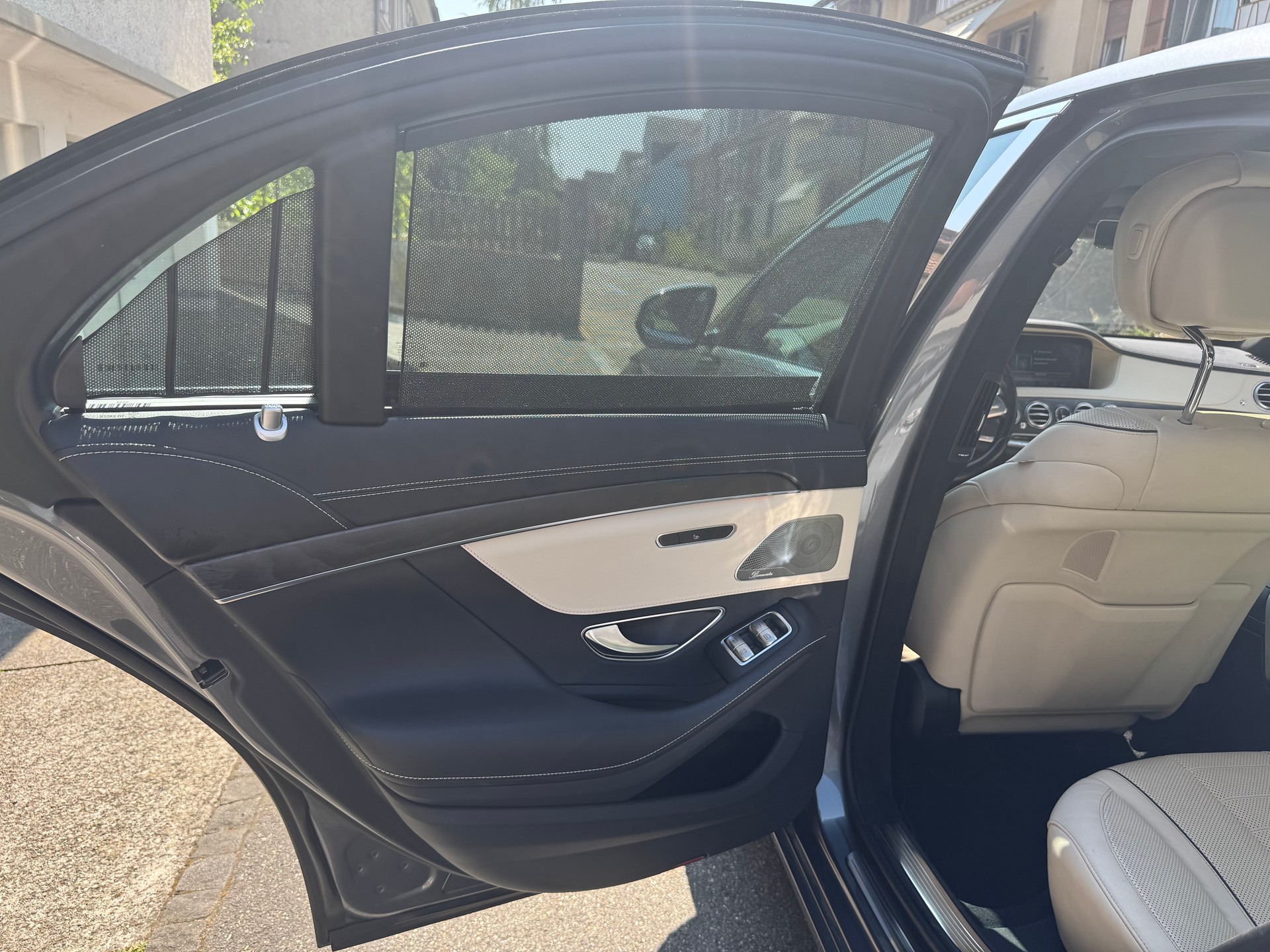 MERCEDES-BENZ S 400 d 4Matic 9G-Tronic-image-12