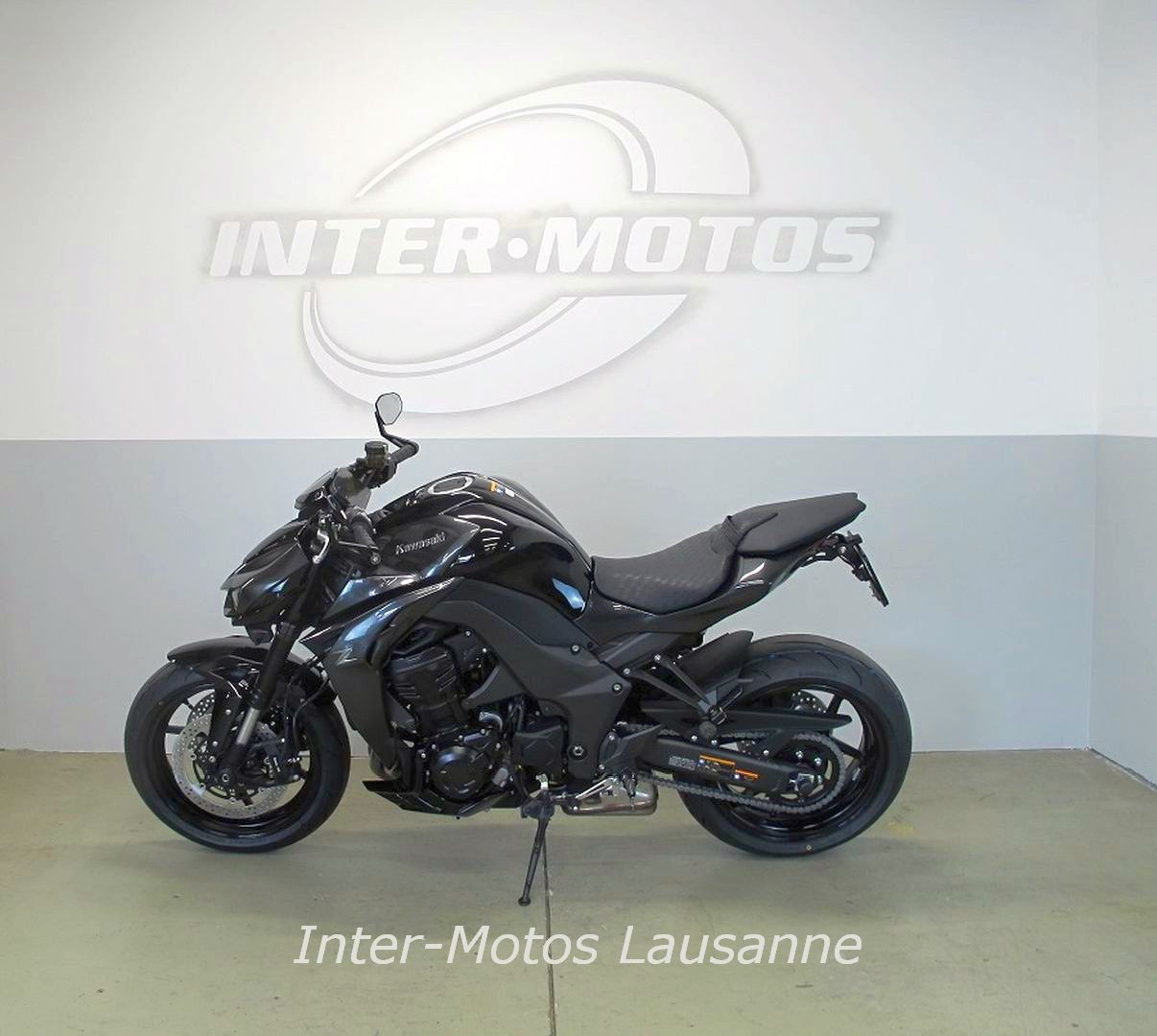 KAWASAKI Z1100-showroom-element-3