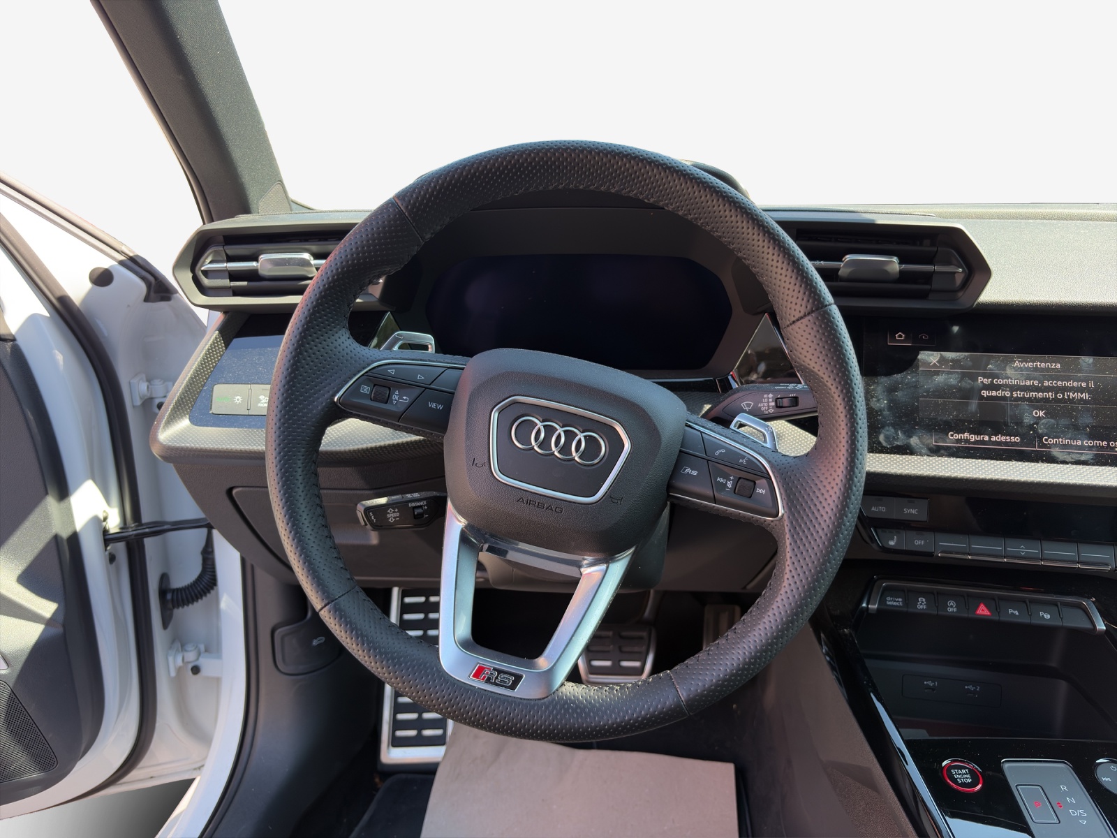 AUDI RS3 Sportback 2.5 TSI quattro S-tronic-image-9