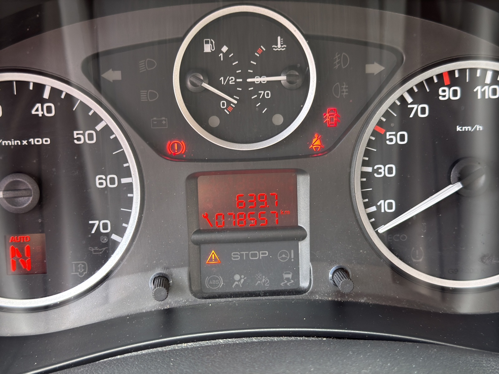 PEUGEOT Partner 1.6 BlueHDi Allure ETG6-image-10