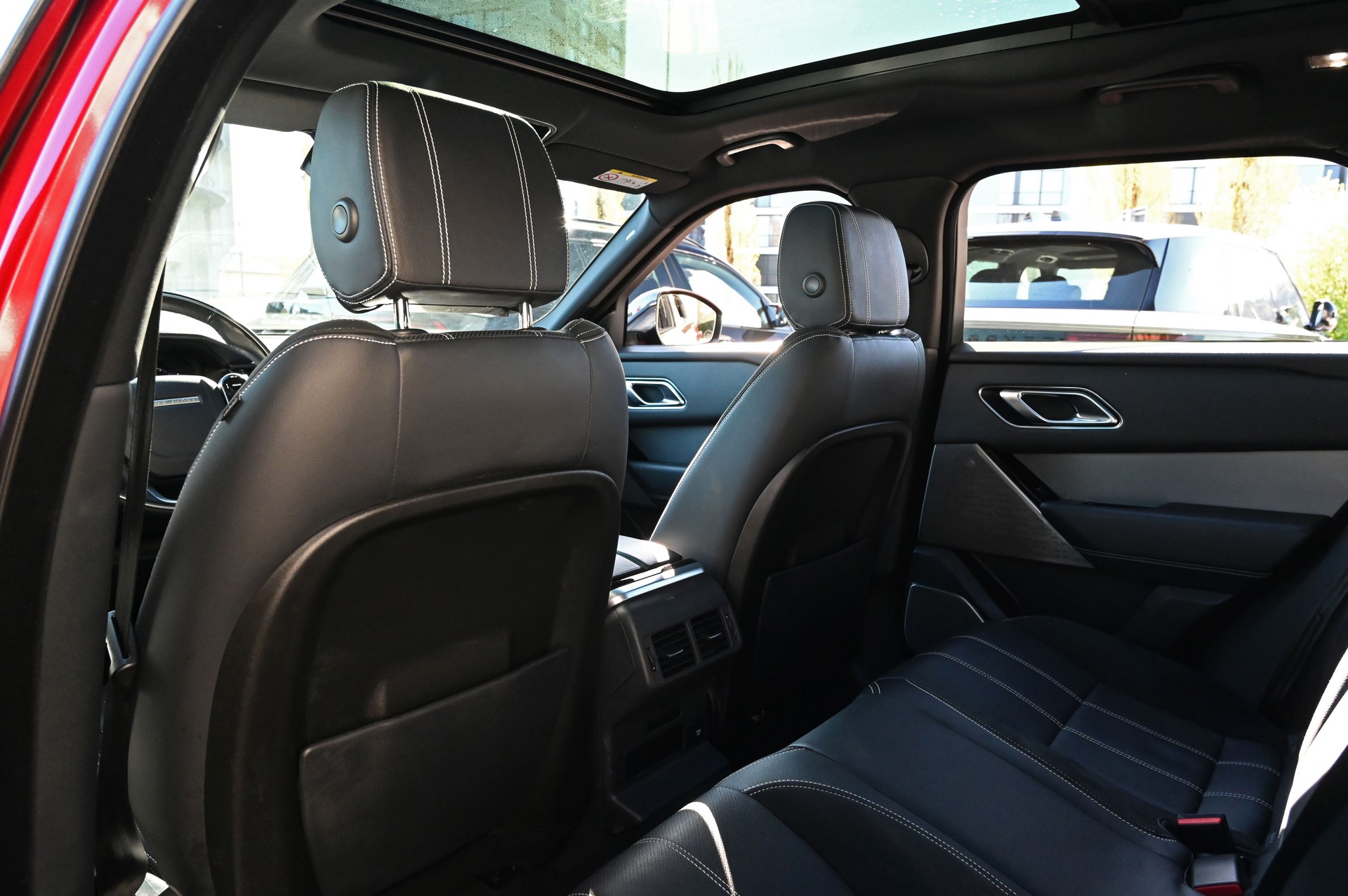 LAND ROVER Range Rover Velar R-Dynamic D 300 SE Automatic-image-18
