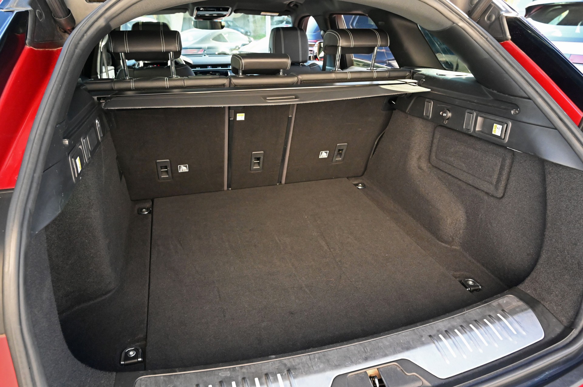 LAND ROVER Range Rover Velar R-Dynamic D 300 SE Automatic-image-20