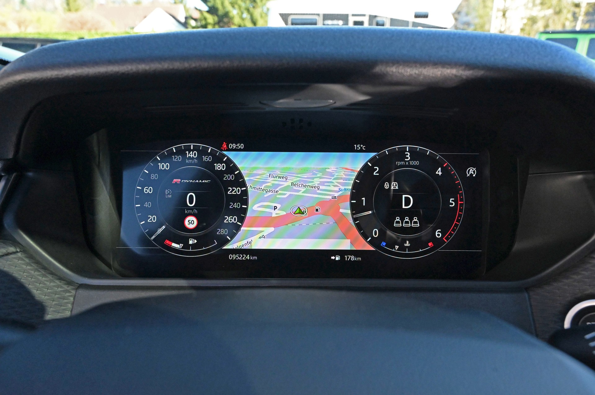 LAND ROVER Range Rover Velar R-Dynamic D 300 SE Automatic-image-14