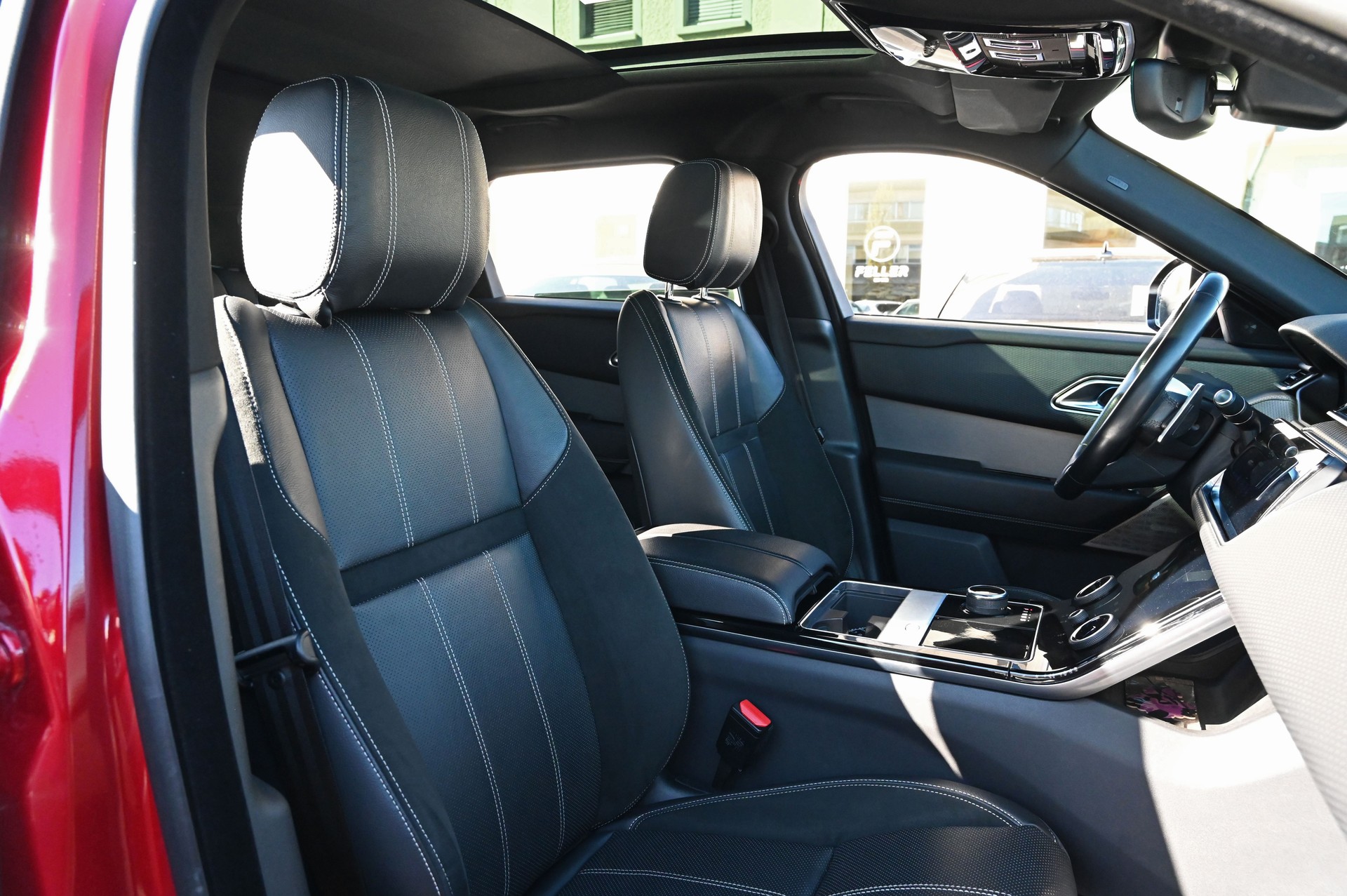 LAND ROVER Range Rover Velar R-Dynamic D 300 SE Automatic-image-22