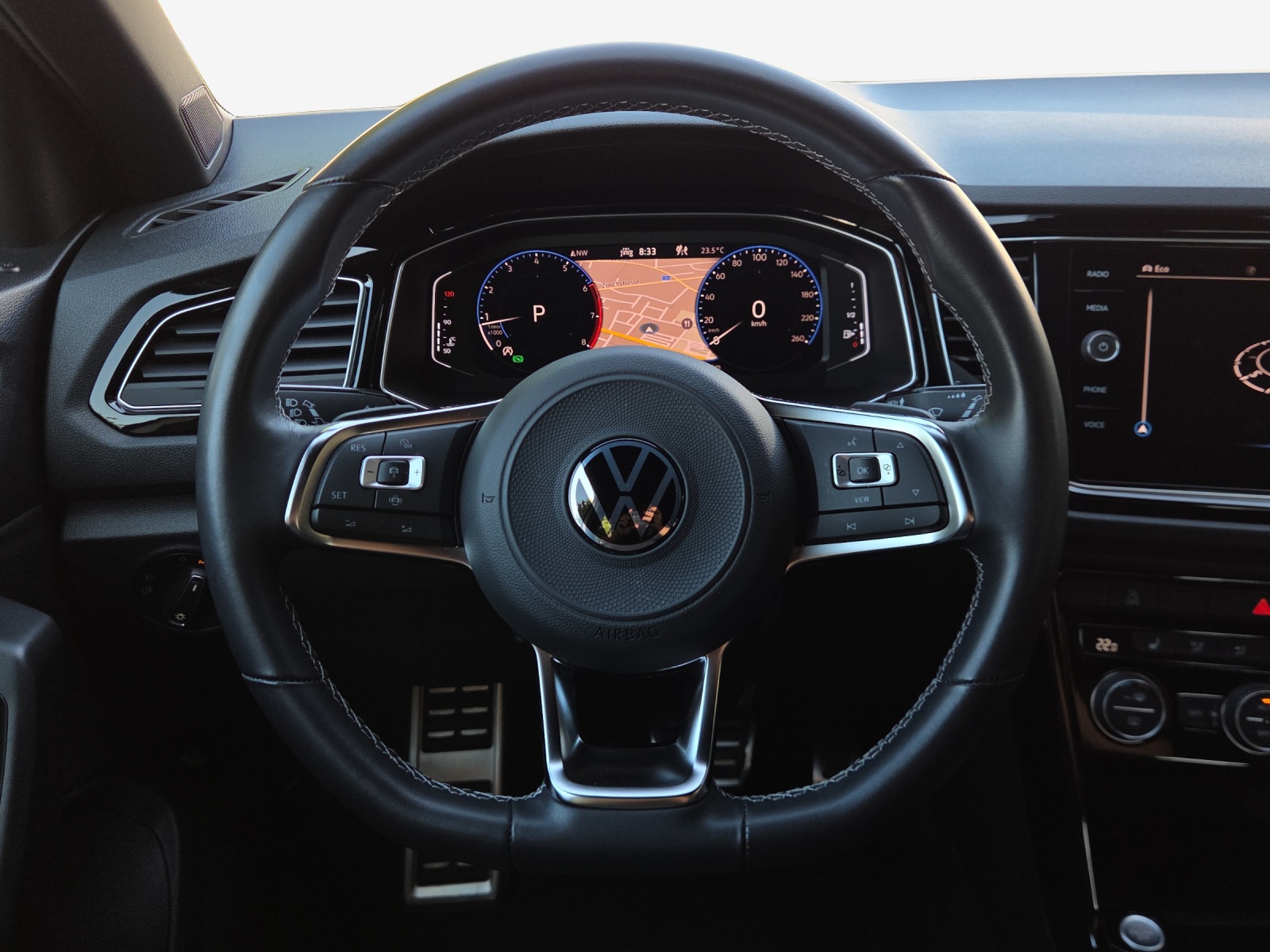 VW T-Roc 2.0 TSI Sport Selection DSG 4Motion-image-9