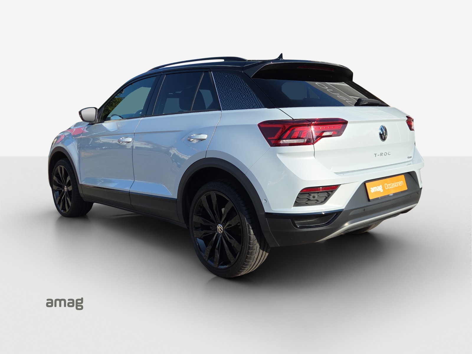 VW T-Roc 2.0 TSI Sport Selection DSG 4Motion-image-2