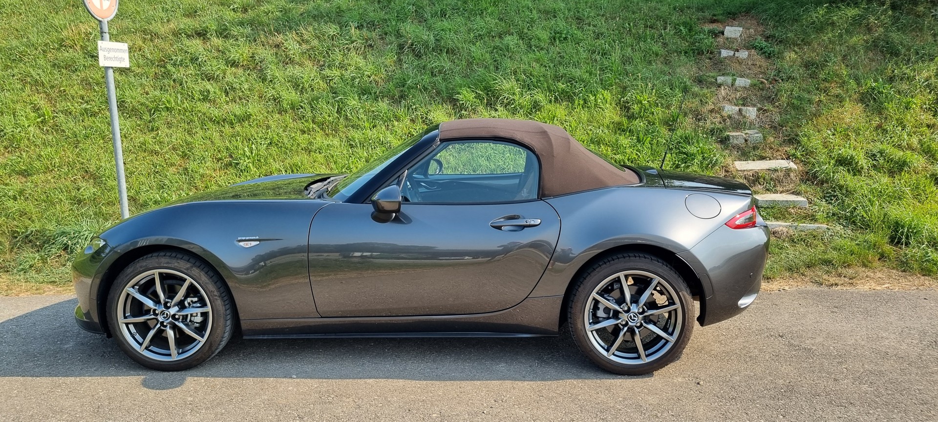 MAZDA 2.0 Kazari-image-2