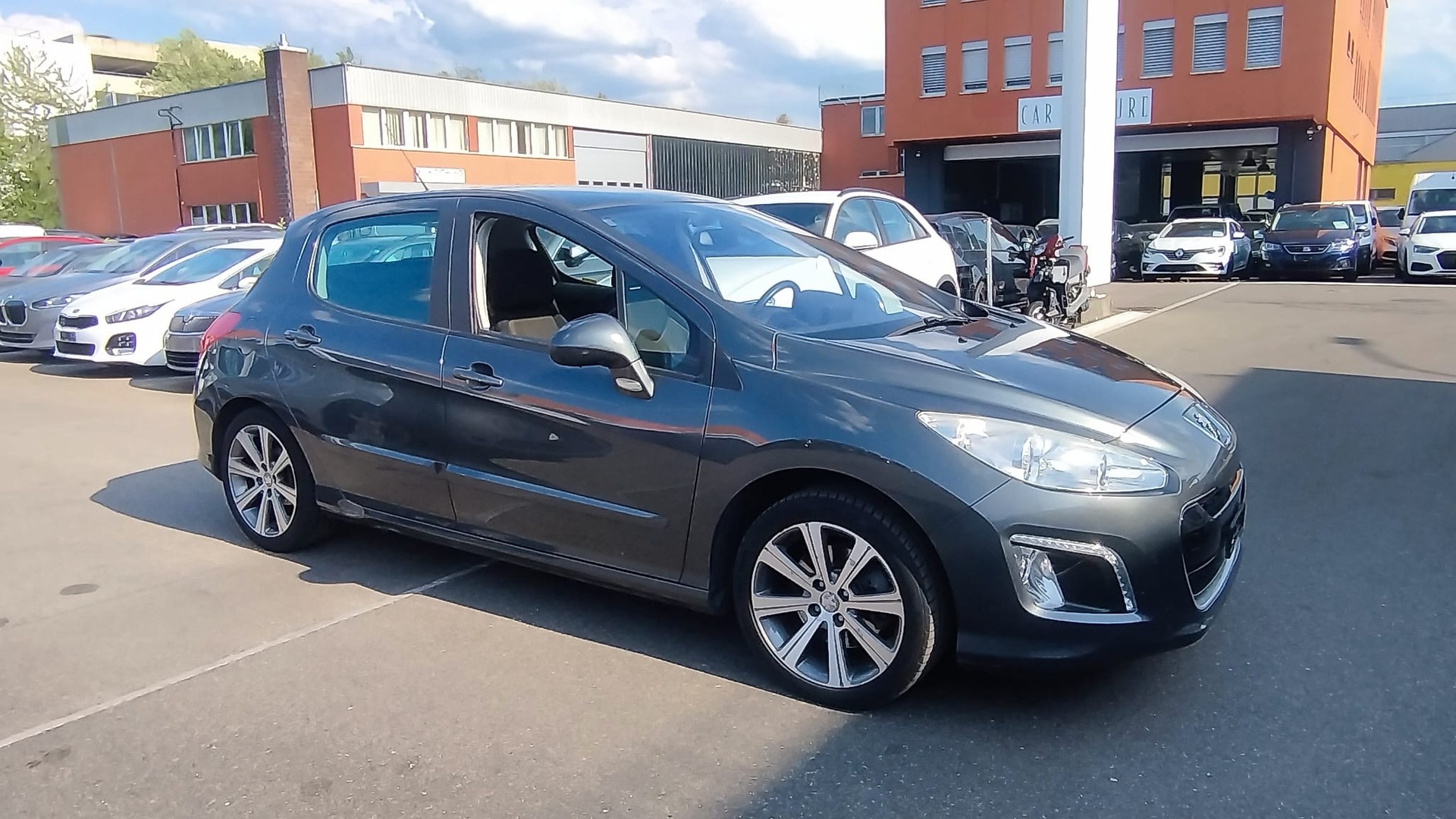 PEUGEOT 308 1.6 16V Turbo Allure Automatic-image-2