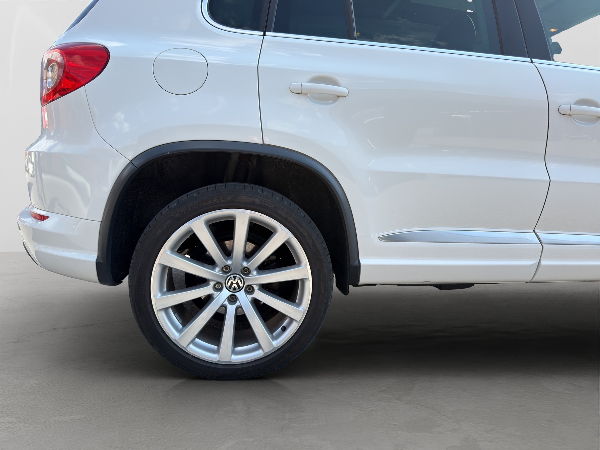VW Tiguan 2.0 TDI Sport&Style-image-17