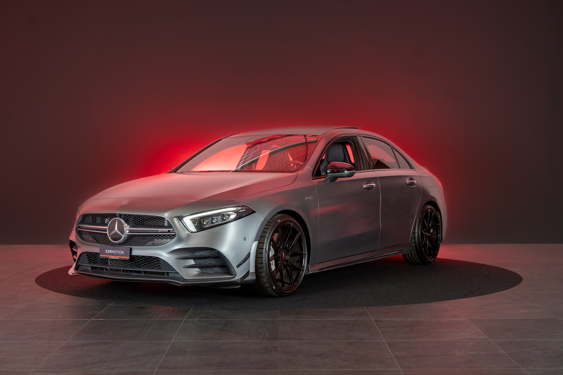 MERCEDES-BENZ A 35 AMG 4matic Limousine / CH-Fahrzeug / Panorama / el.Sitze-image-0