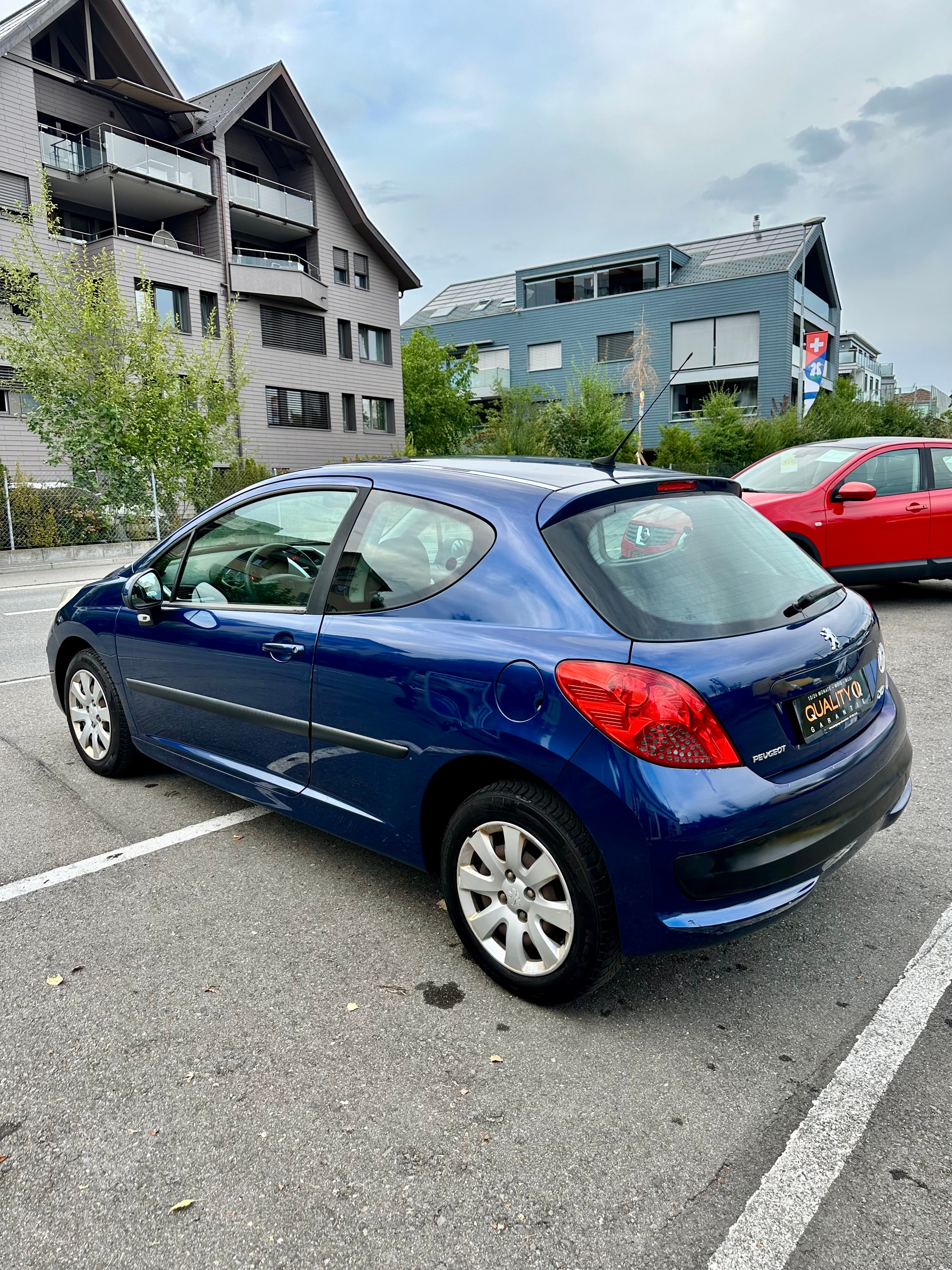 PEUGEOT 207 1.4 16V Look-image-2