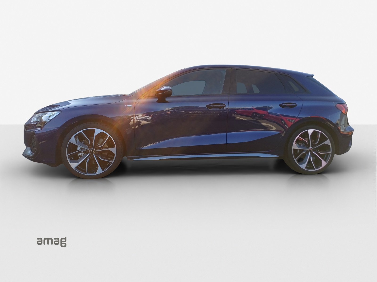 AUDI A3 Sportback TFSI 110 kW S line Attraction S tronic-image-1