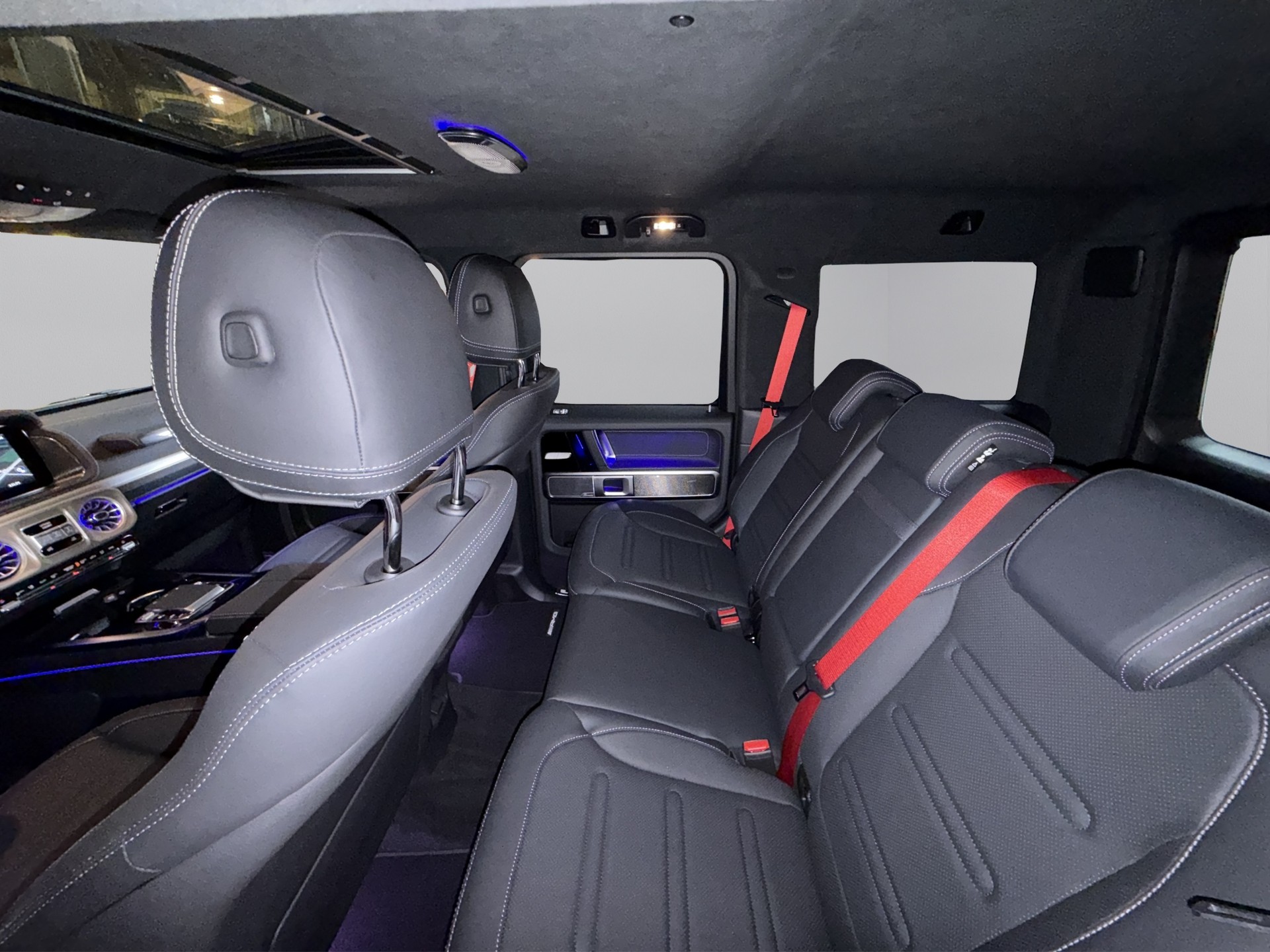 MERCEDES-BENZ G 450d 9G-Tronic-image-10