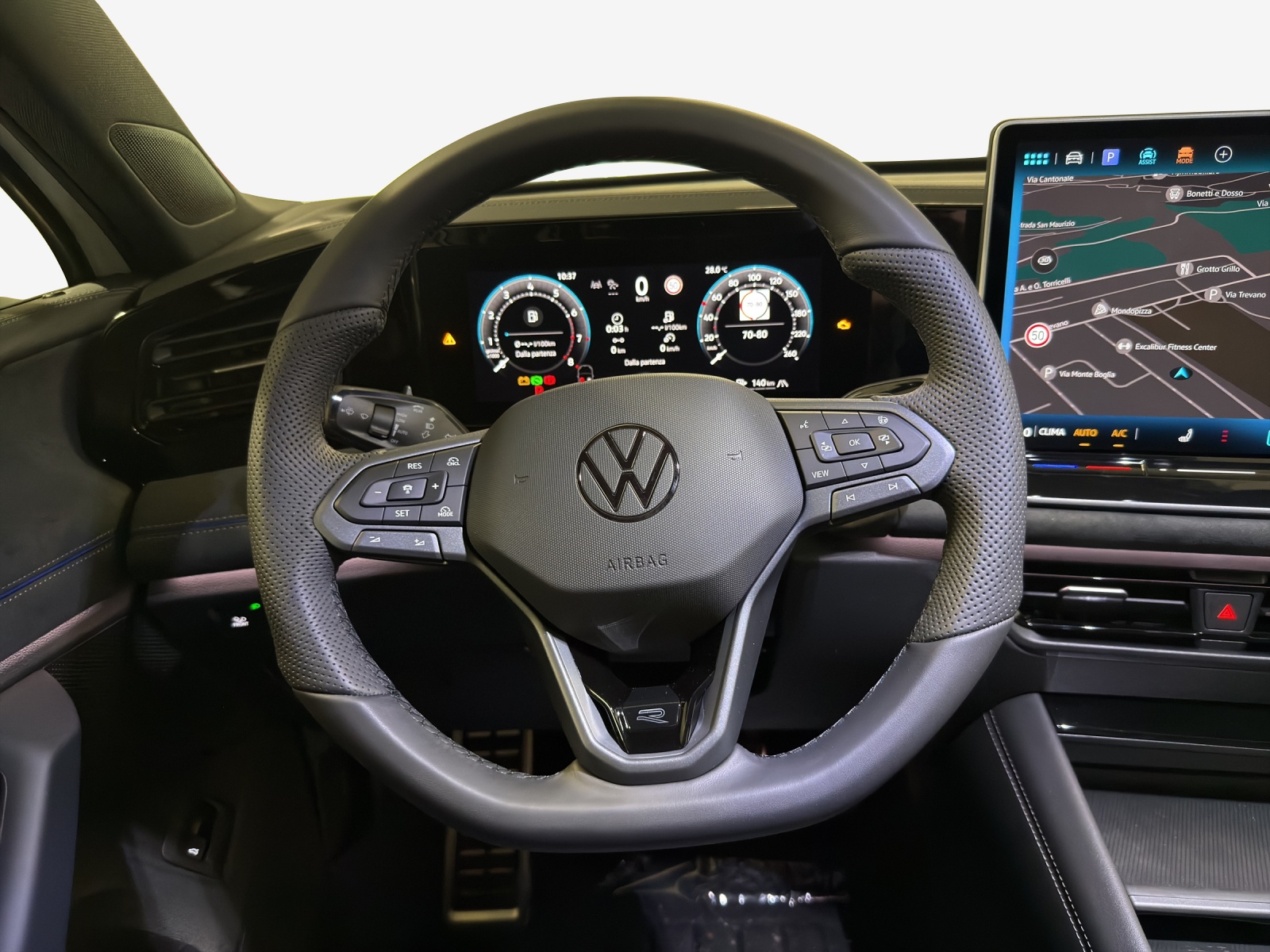 VW Tiguan 2.0 TSI DSG R-Line 4Motion-image-9