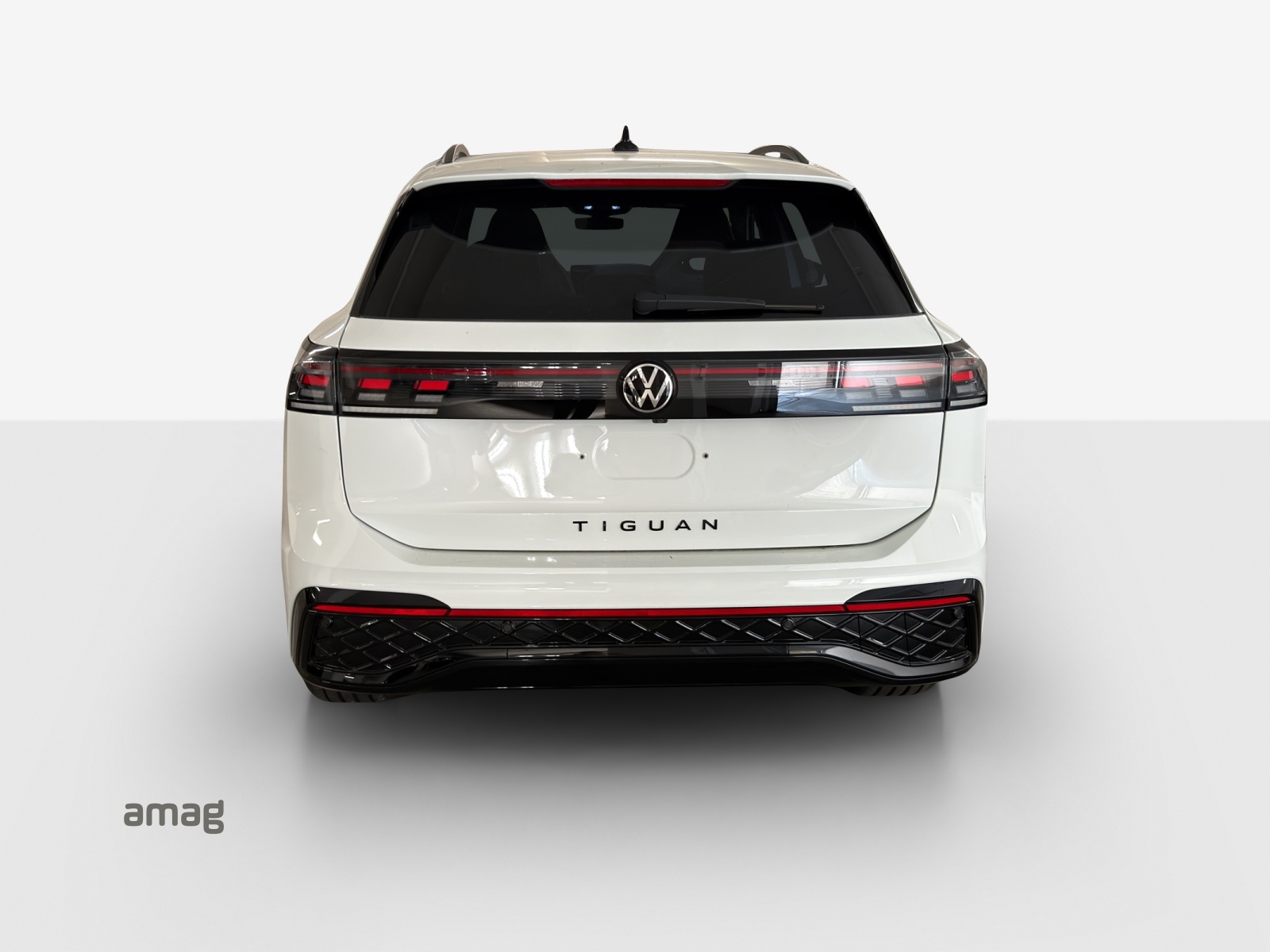 VW Tiguan 2.0 TSI DSG R-Line 4Motion-showroom-element-3