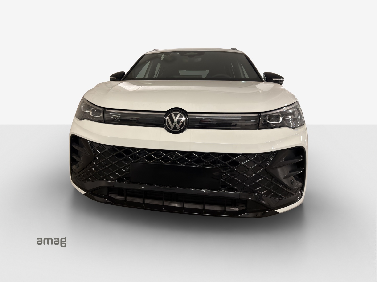 VW Tiguan 2.0 TSI DSG R-Line 4Motion-image-6