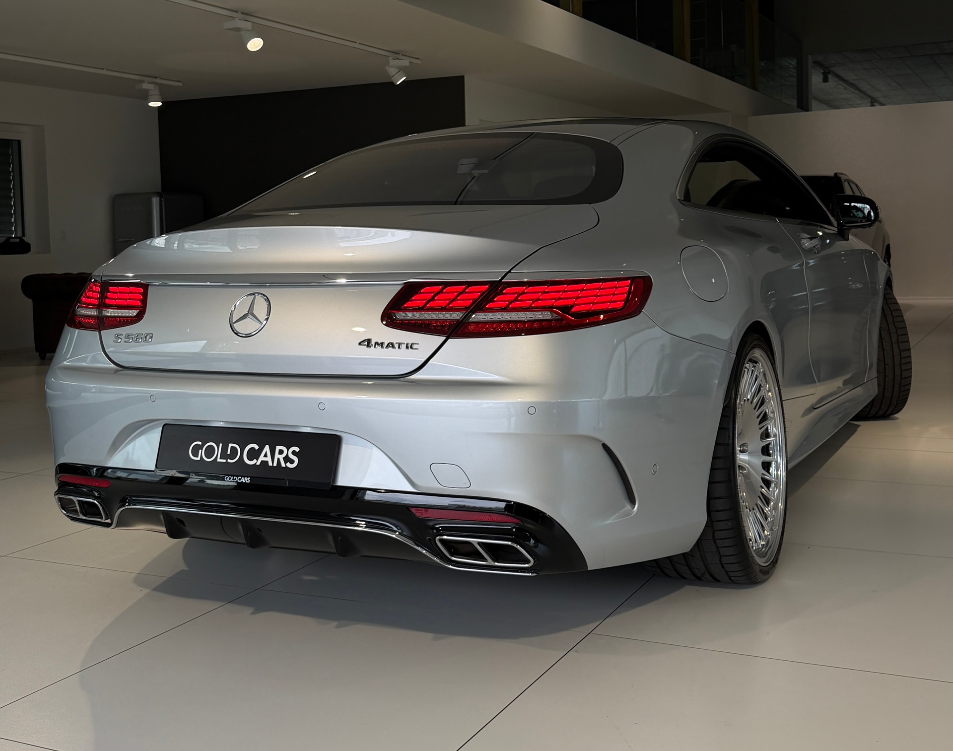 MERCEDES-BENZ S 560 Coupé 4Matic 9G-Tronic-image-6