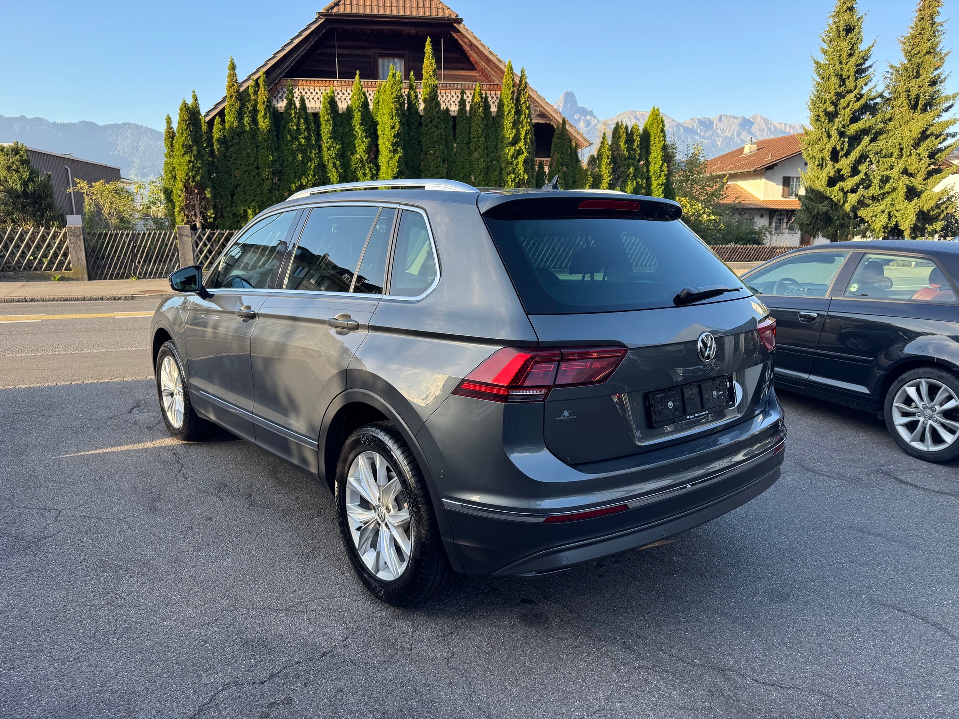 VW Tiguan 2.0 TDI SCR Highline4Motion DSG-image-8