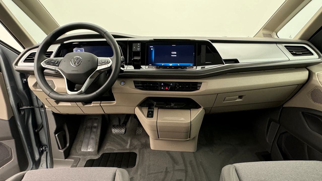 VW Multivan 2.0 TDI Life DSG-image-5