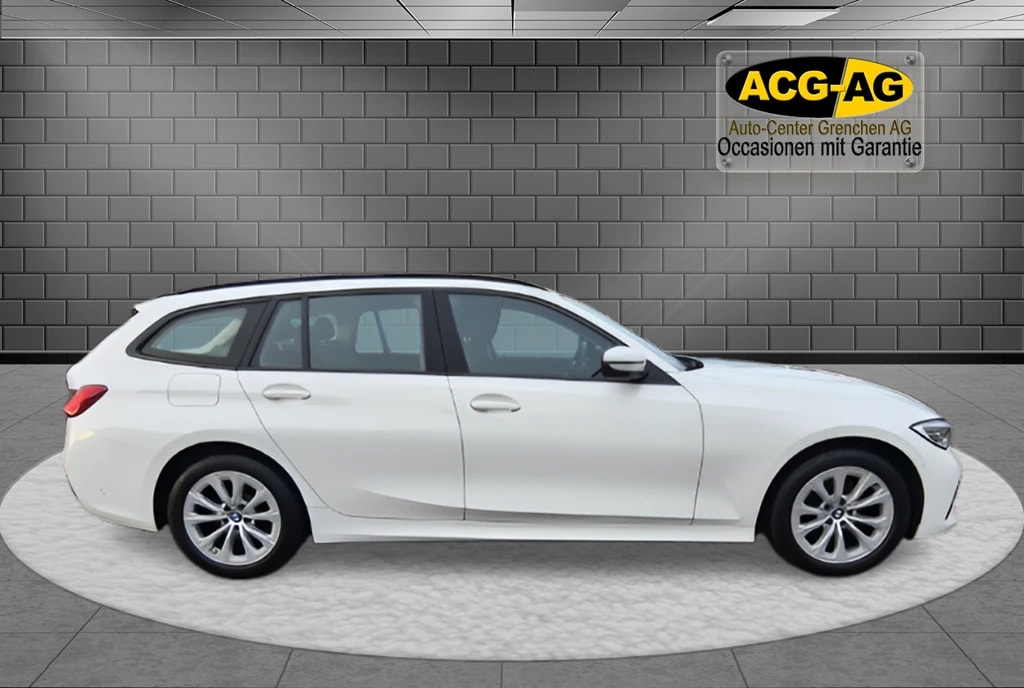 BMW 320d xDrive 48V Touring Steptronic ** Gr-Navi ** RF-Kamera ** Anh-Kupplung ** Abstandsregelsysteme ** Frisch Ab MFK & Service **-image-5