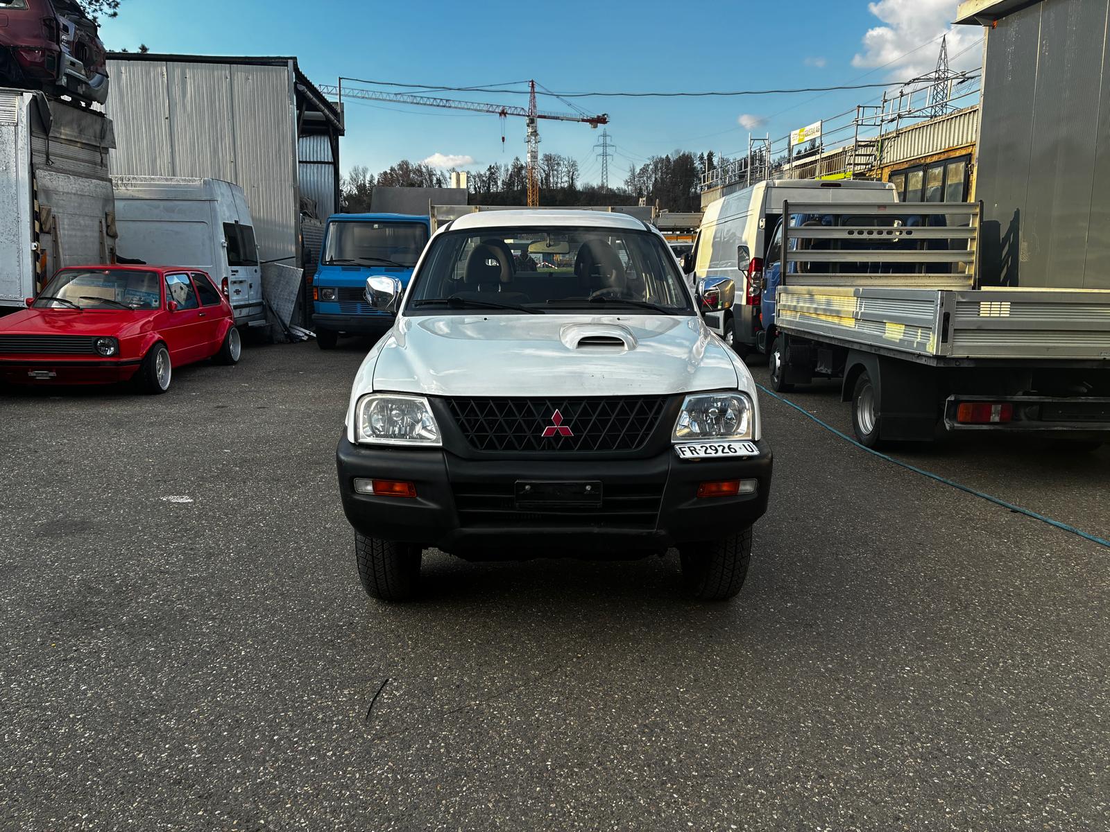 MITSUBISHI L 200-image-0