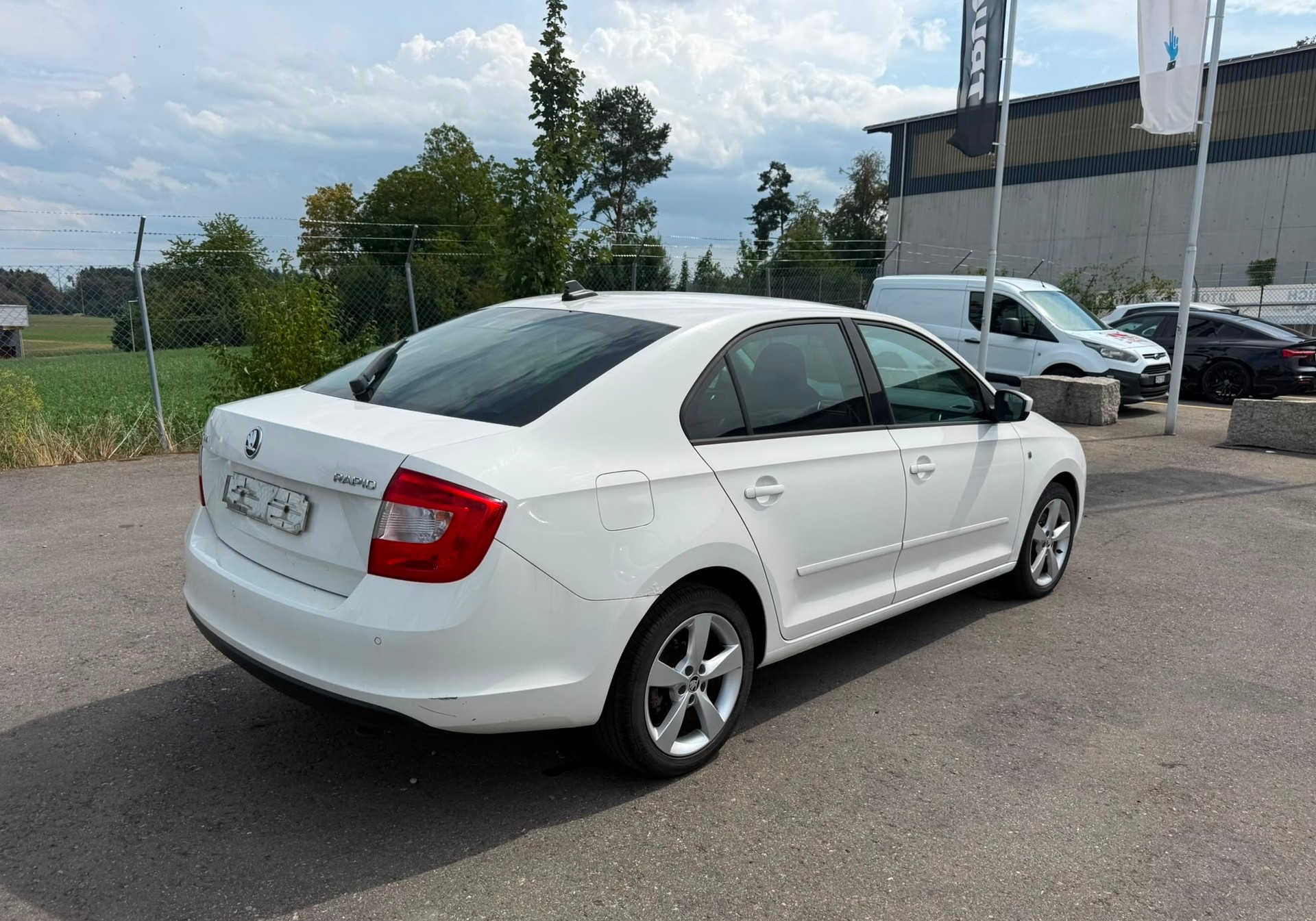 SKODA Rapid 1.2 TSI Elegance-image-3