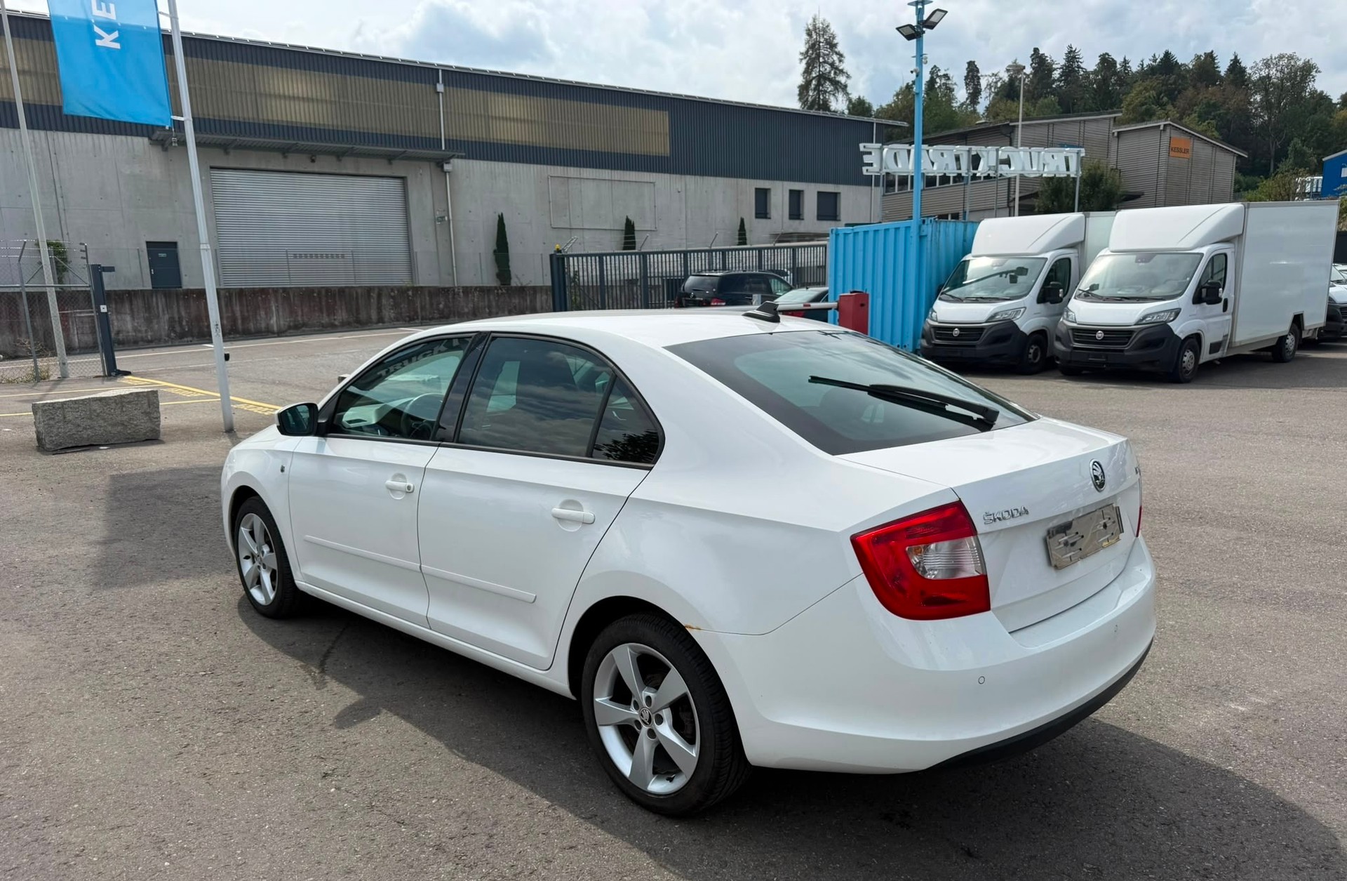 SKODA Rapid 1.2 TSI Elegance-image-2