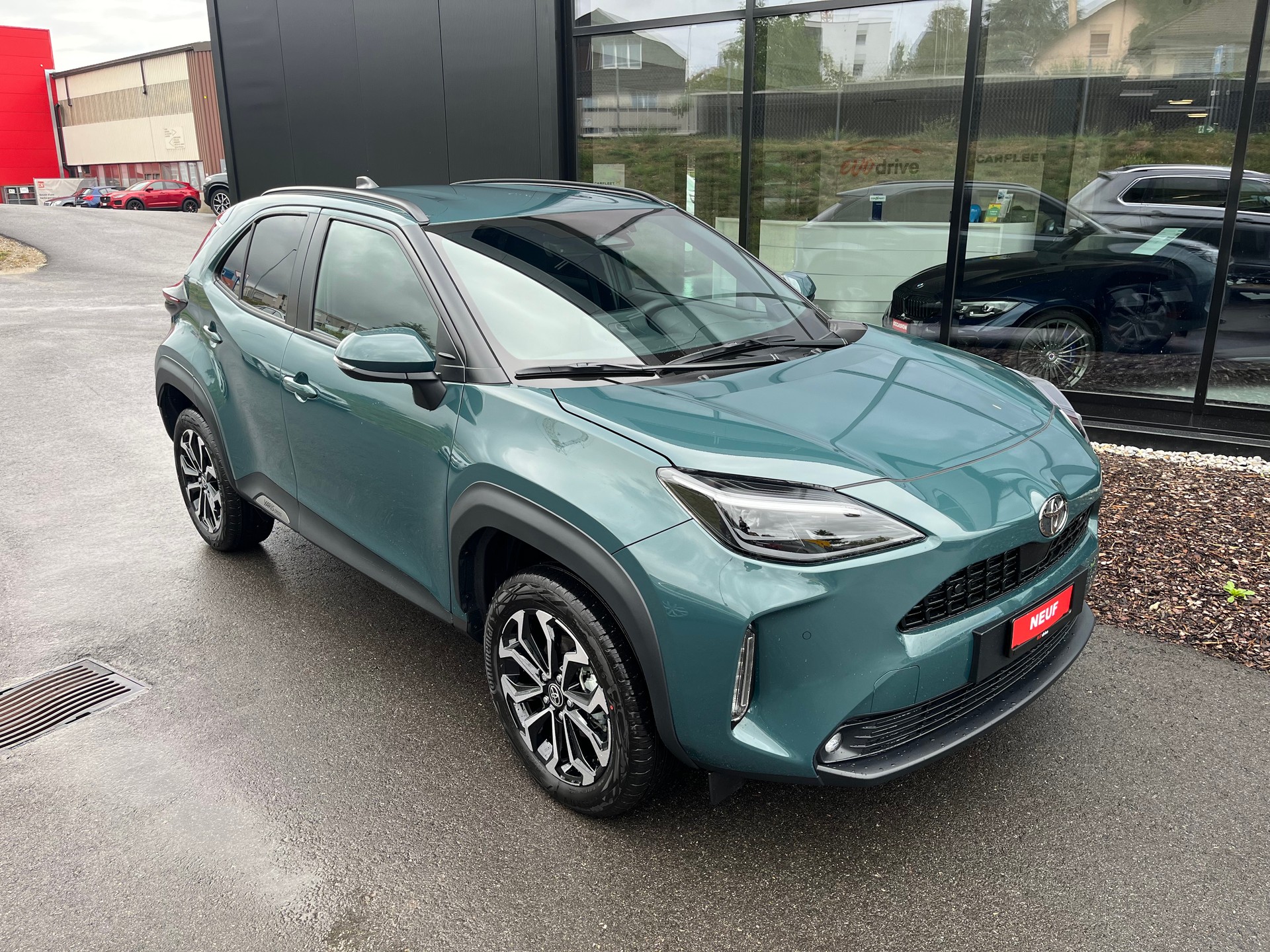 TOYOTA Yaris Cross 1.5 VVT-i HSD Trend-image-2