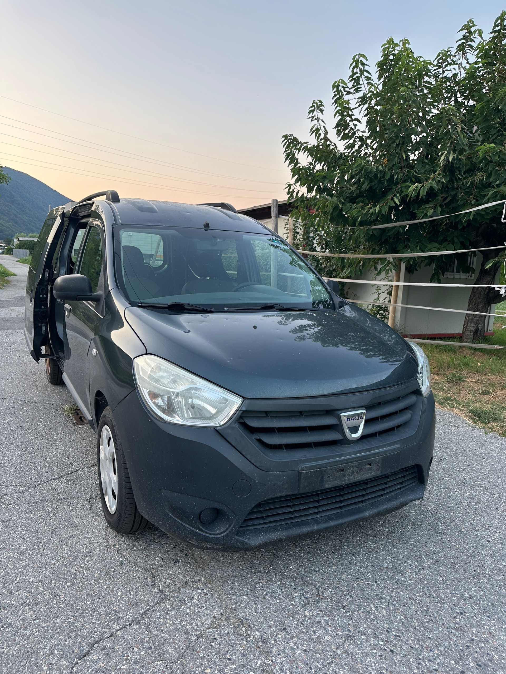 DACIA Dokker Van dCi 90 Ambiance-image-2