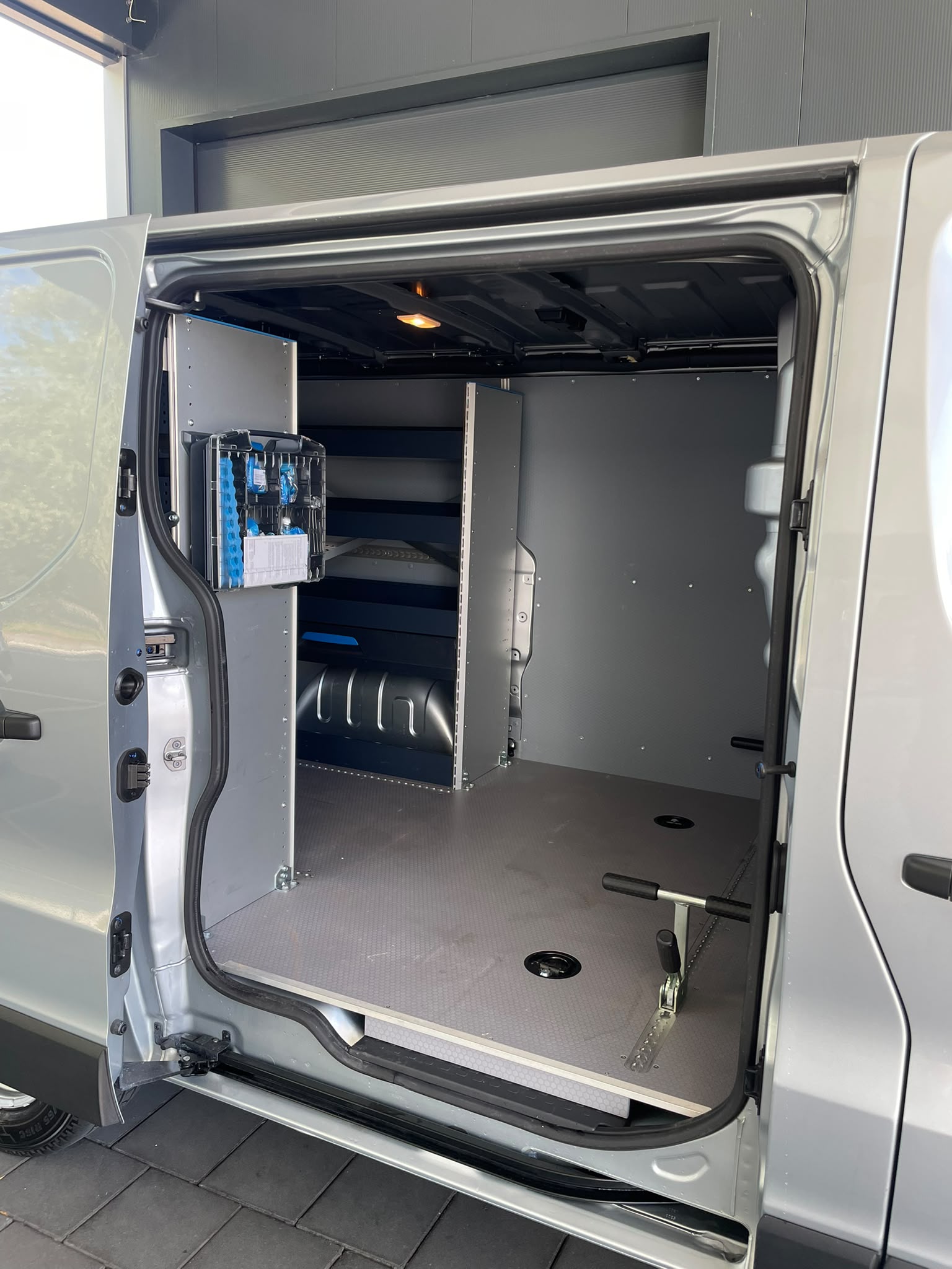 RENAULT Trafic Kaw. 3.0 t L1 H1 2.0 dCi Blue 150 Advance-image-7