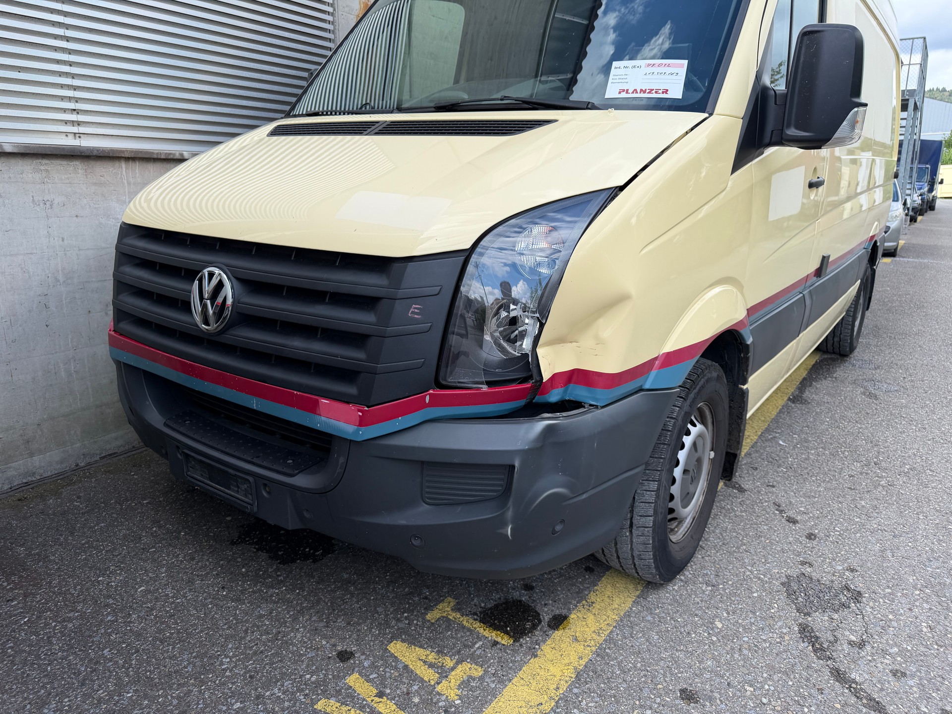 VW Crafter 35L 2.0 TDI-image-1