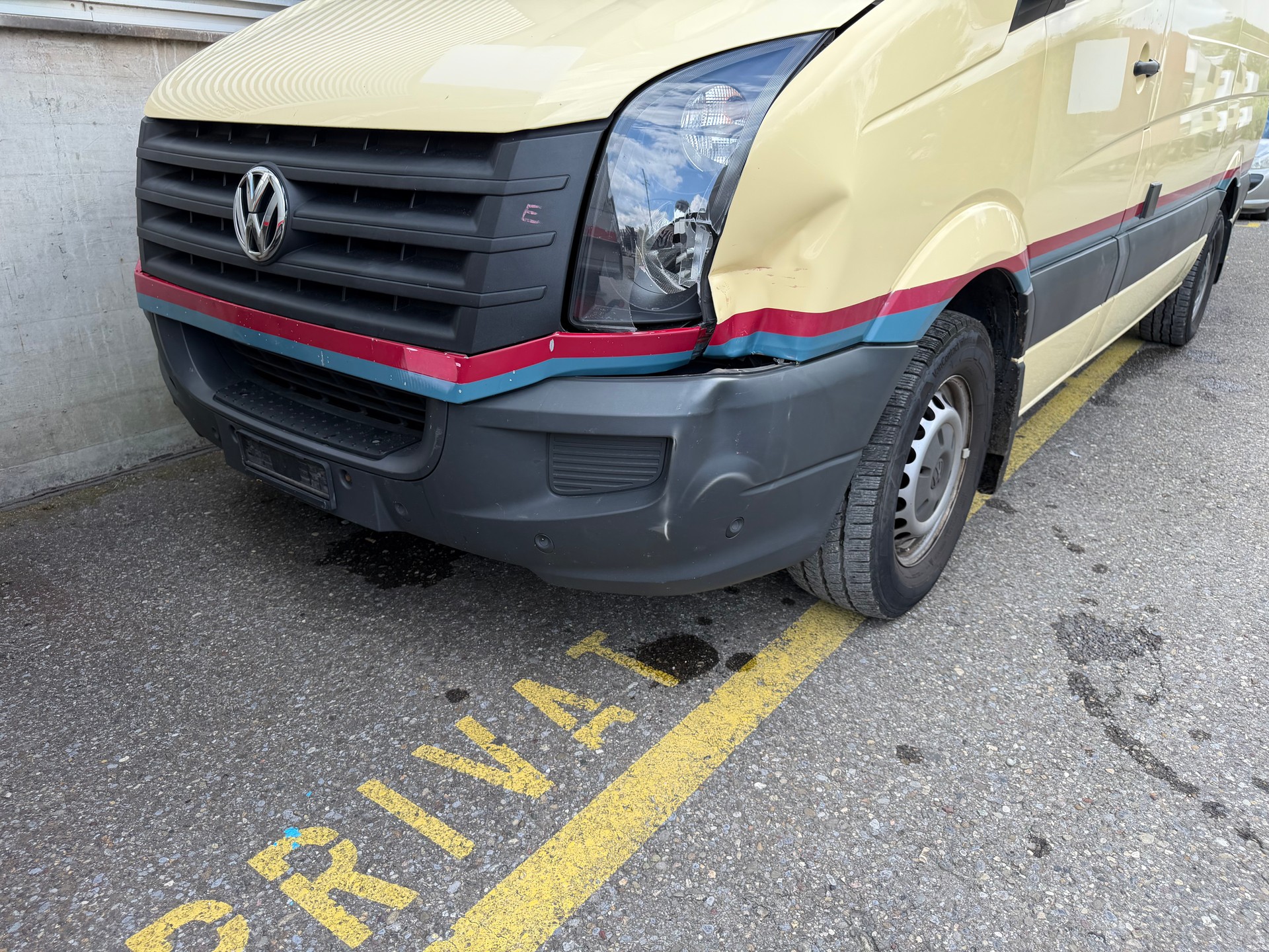 VW Crafter 35L 2.0 TDI-image-0