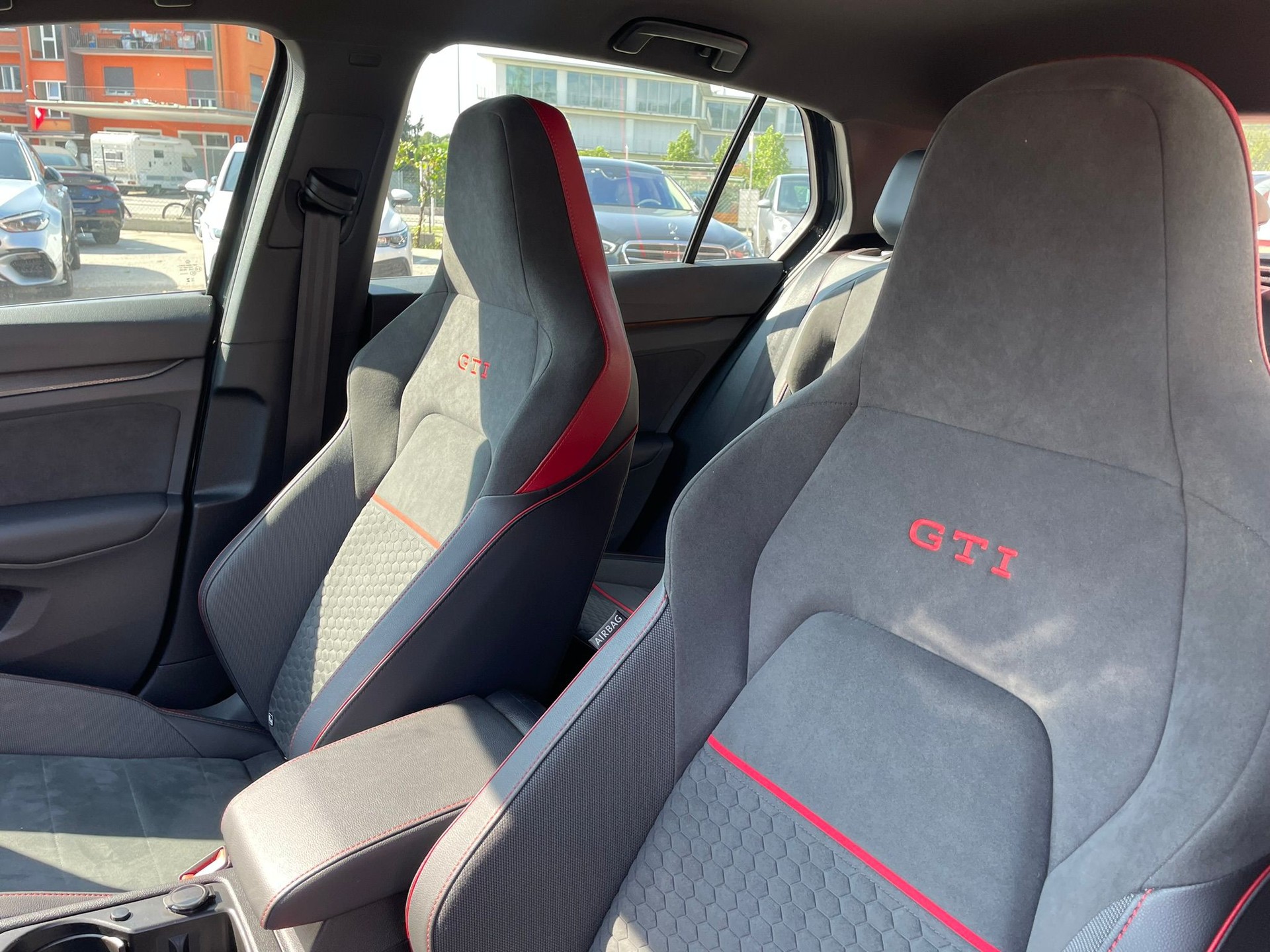 VW GOLF 2.0 TSI GTI Clubsport DSG-image-6