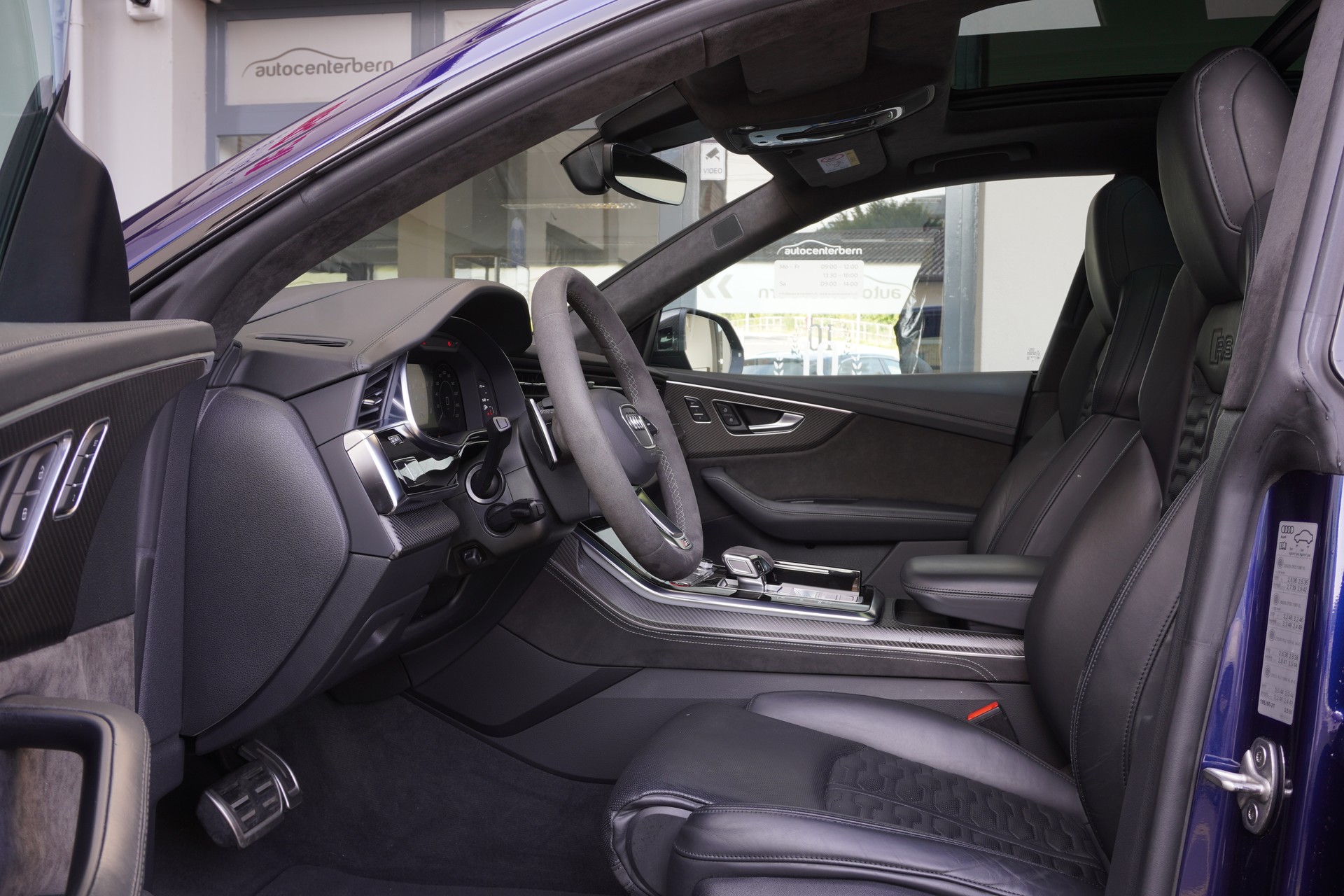 AUDI RSQ8 quattro tiptronic-image-9