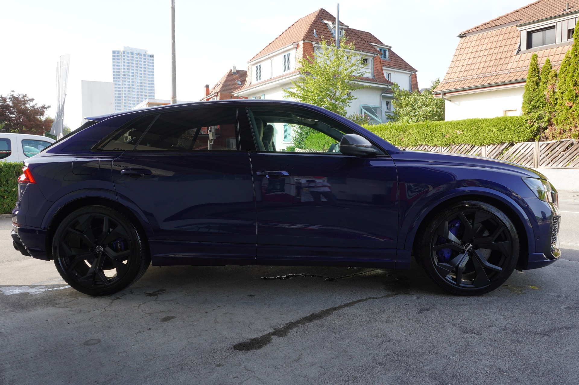 AUDI RSQ8 quattro tiptronic-image-4