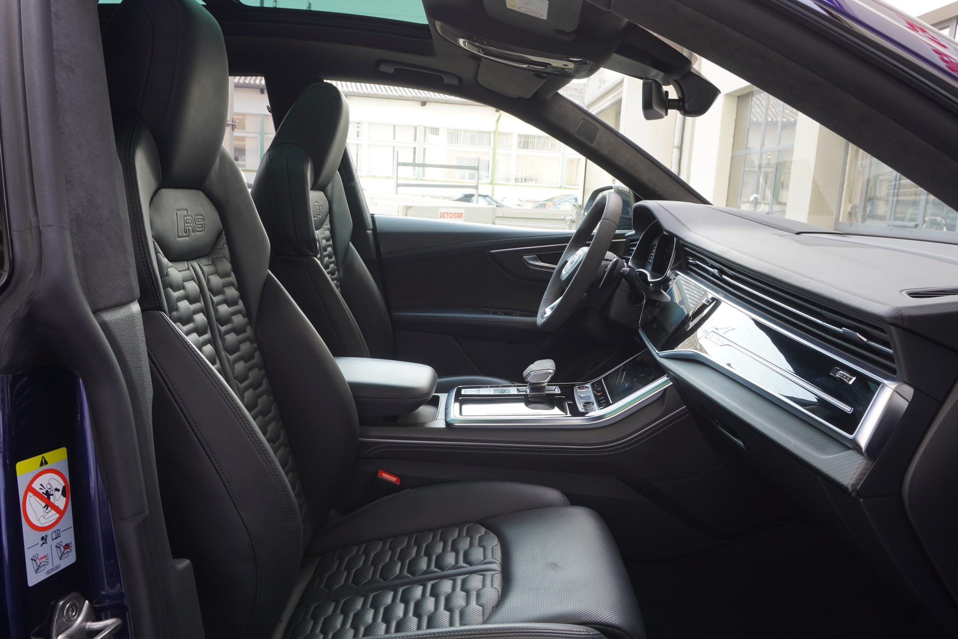 AUDI RSQ8 quattro tiptronic-image-13