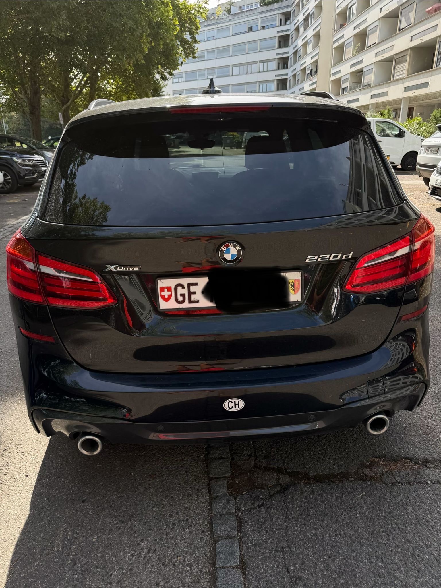 BMW 220d xDrive-image-3