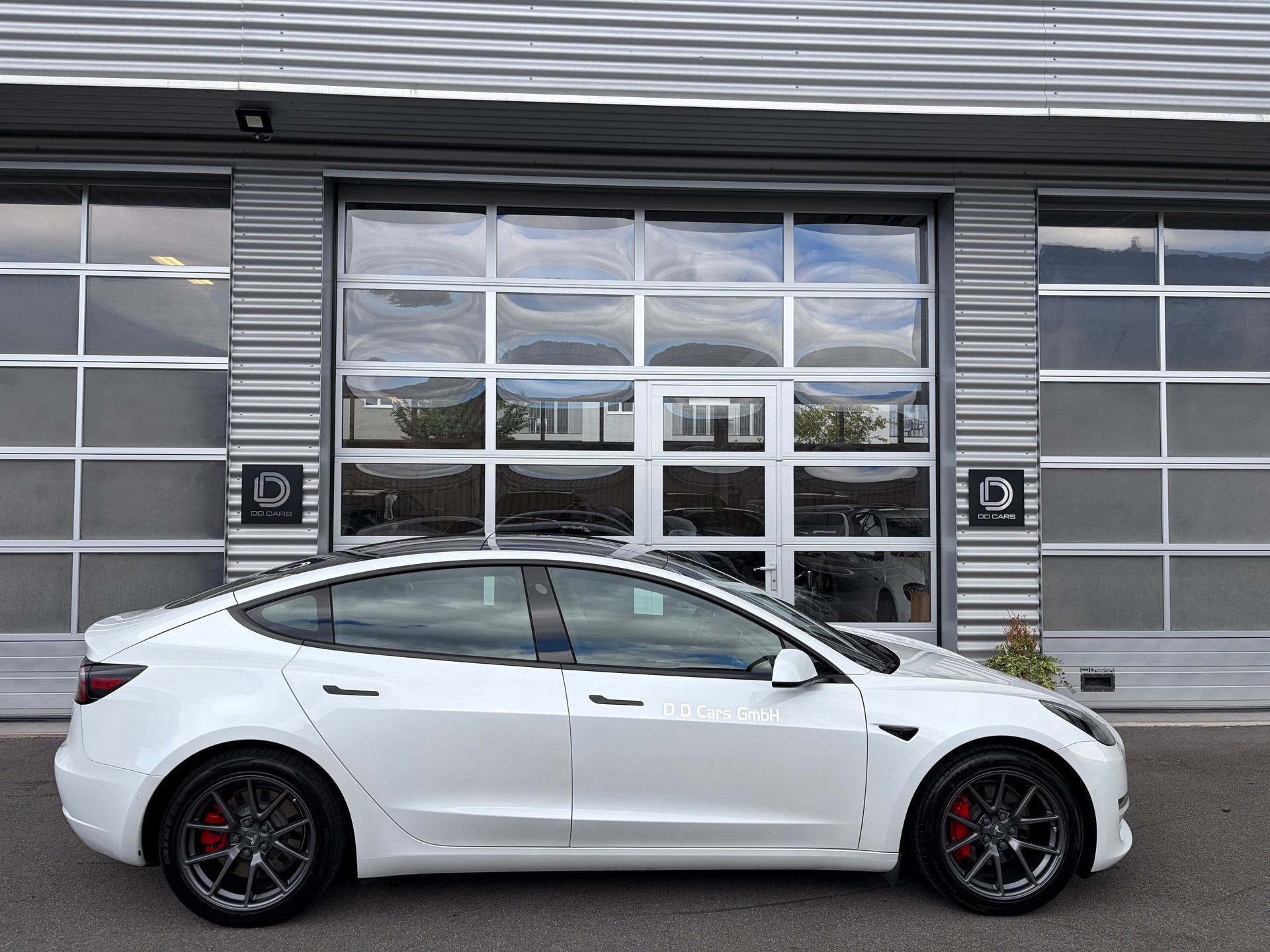 TESLA Model 3 Long Range Dual Motor AWD ( MODELL 2021 )-image-2