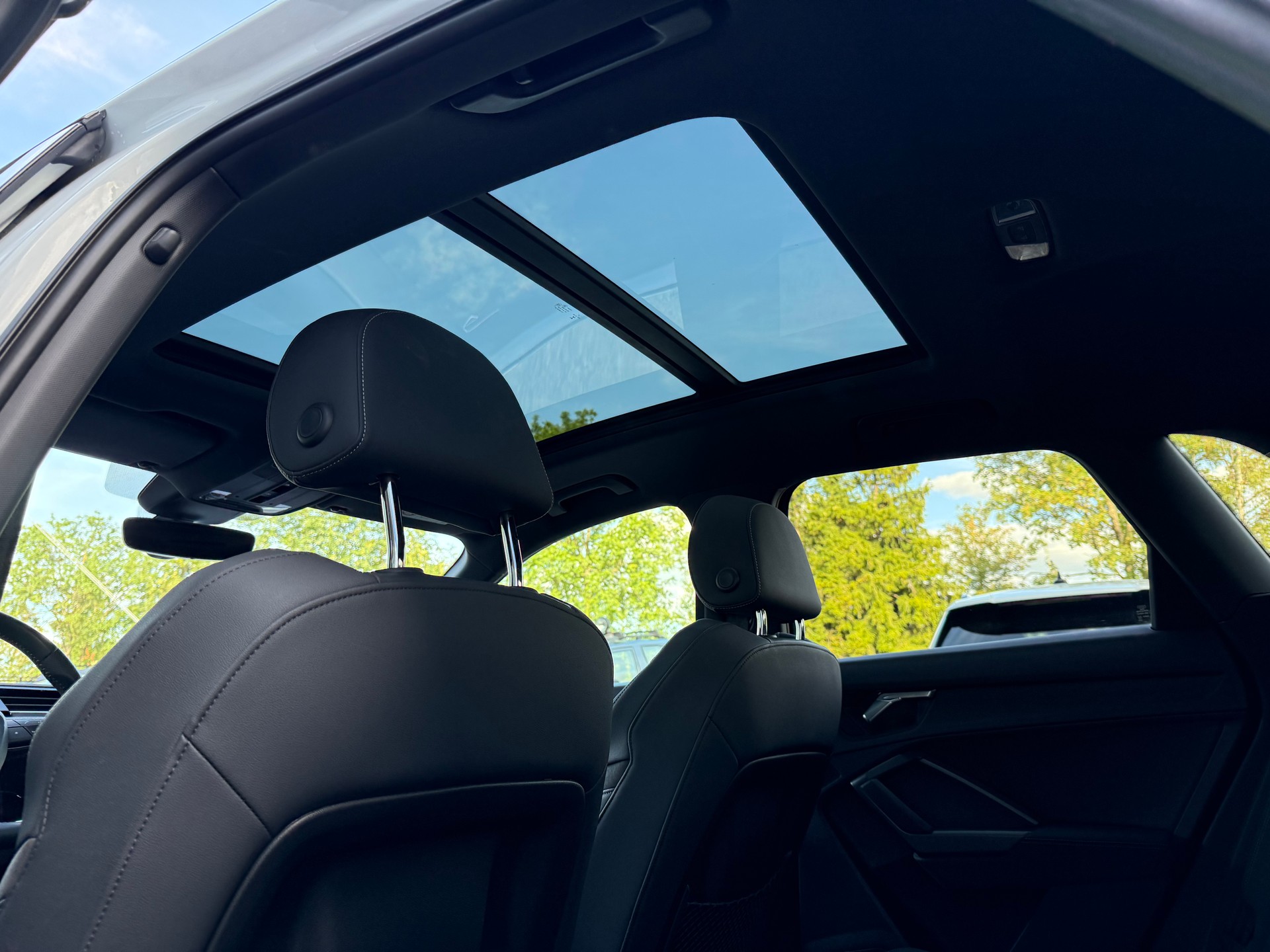 AUDI Q3 40 TFSI S line quattro S-tronic-image-17