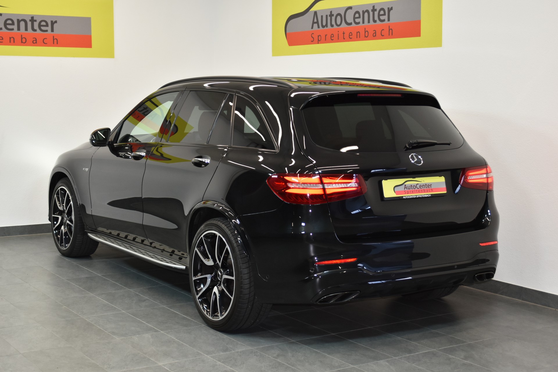 MERCEDES-BENZ GLC 43 AMG 4Matic 9G-Tronic-image-11