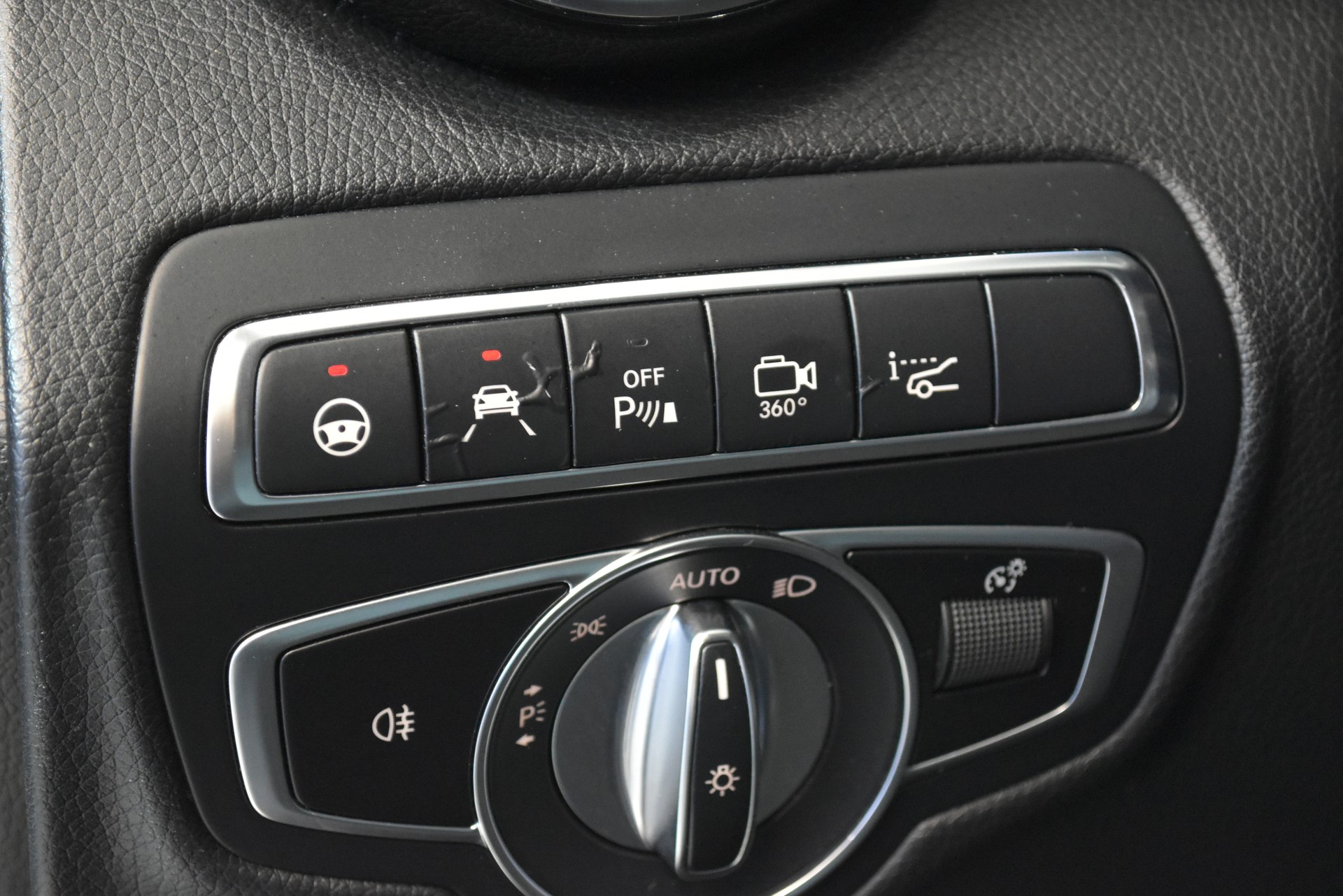MERCEDES-BENZ GLC 43 AMG 4Matic 9G-Tronic-image-7