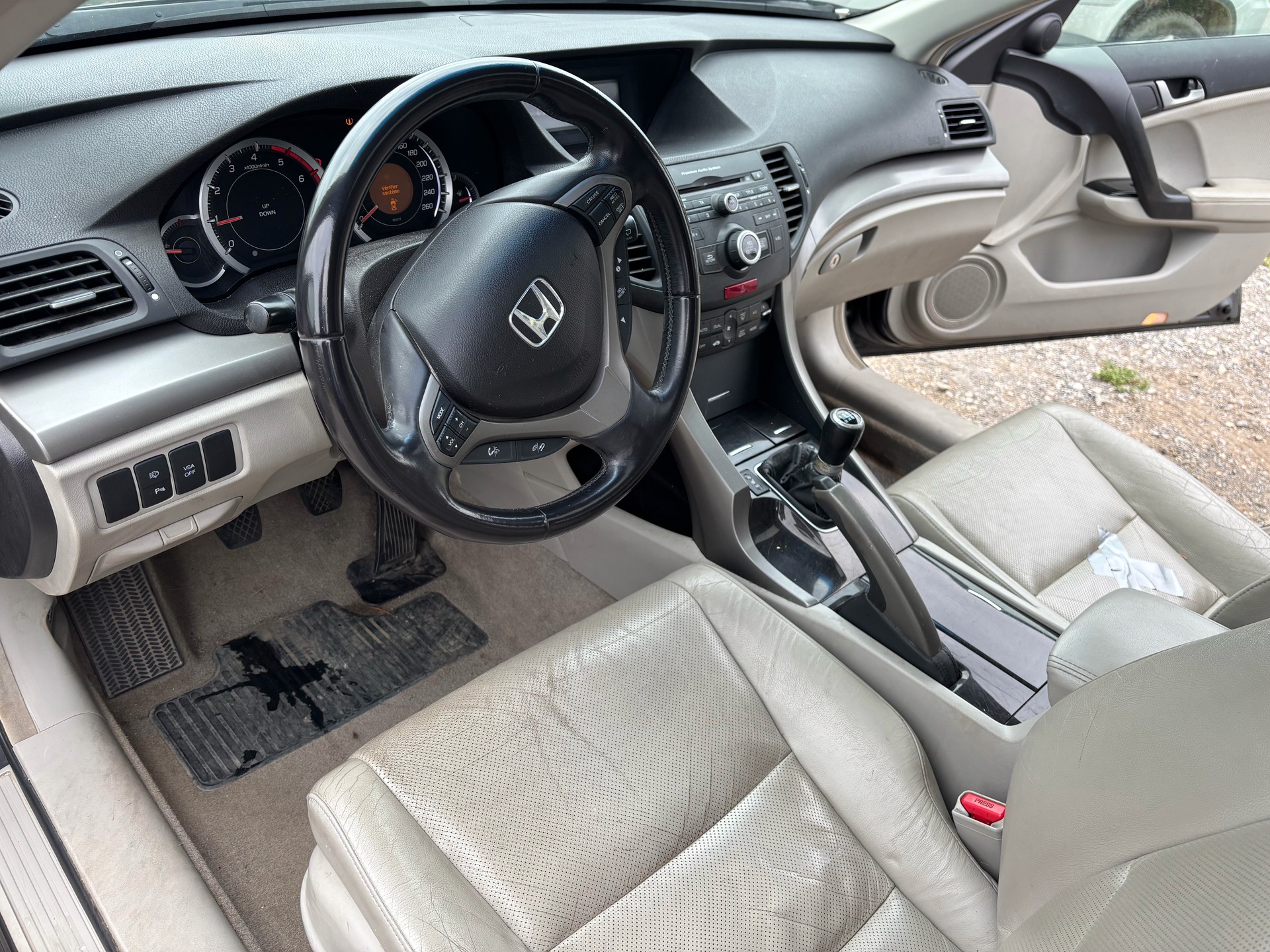 HONDA Accord Tourer 2.2 i-CTDi Executive ***Prix Fixe***-image-9