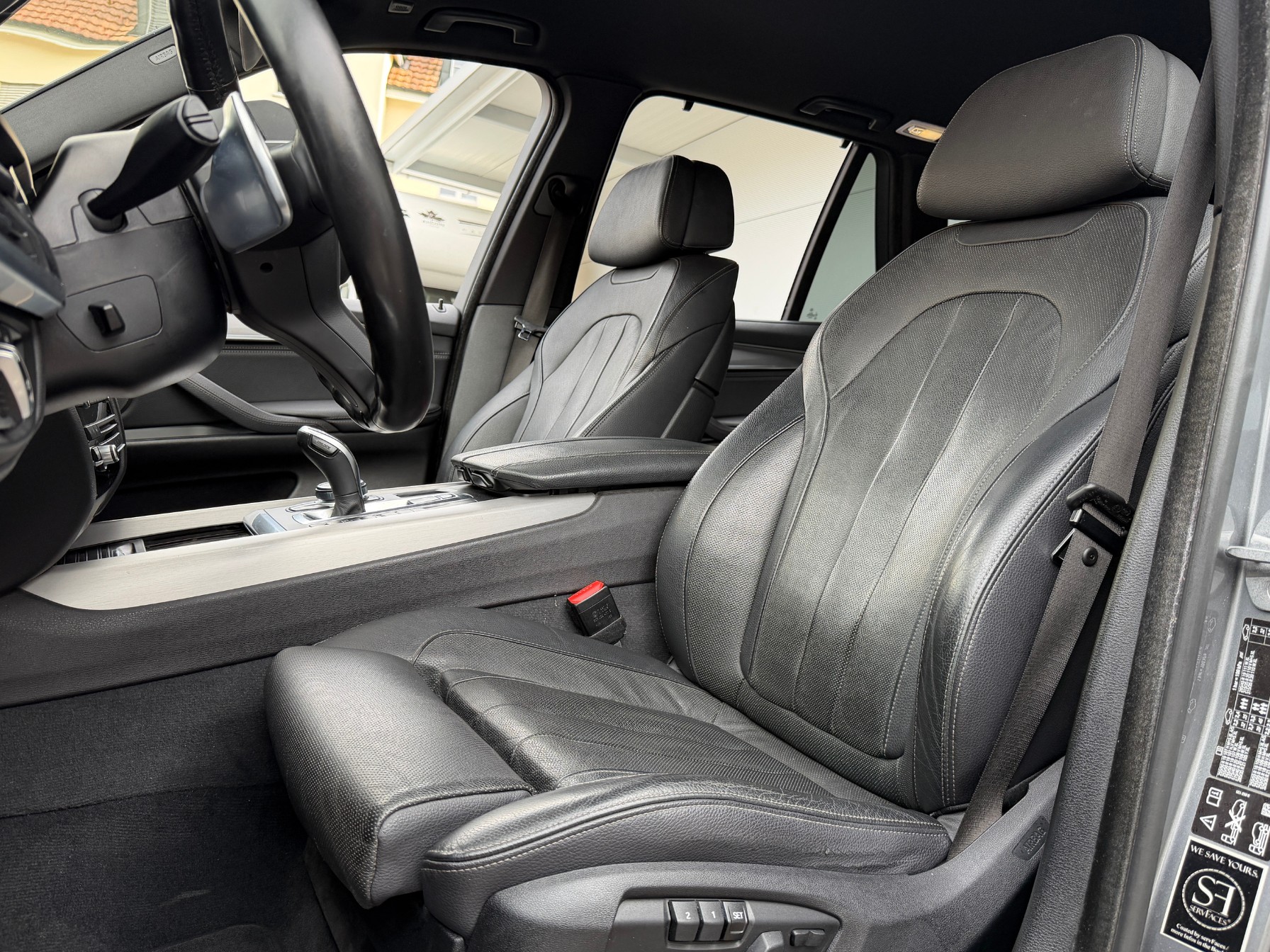BMW X5 xDrive 40d Steptronic-image-12