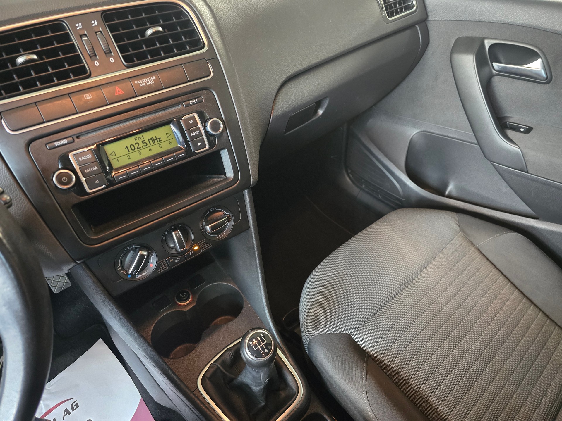 VW Polo 1.2 12V Comfortline-image-11