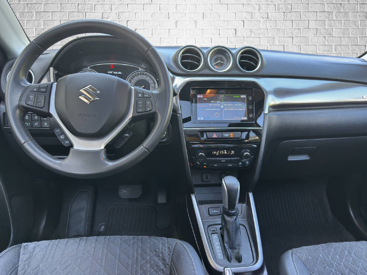 SUZUKI Vitara 1.4 T Compact Top Hybrid 4x4-image-9