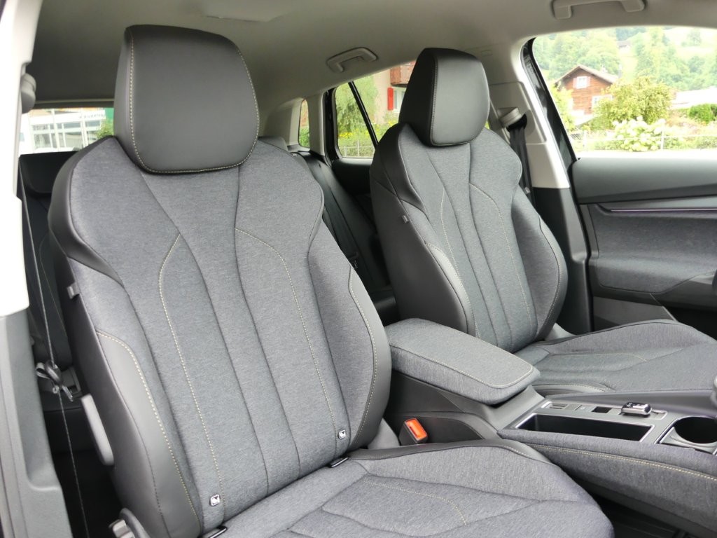 SKODA Elroq 85-image-10